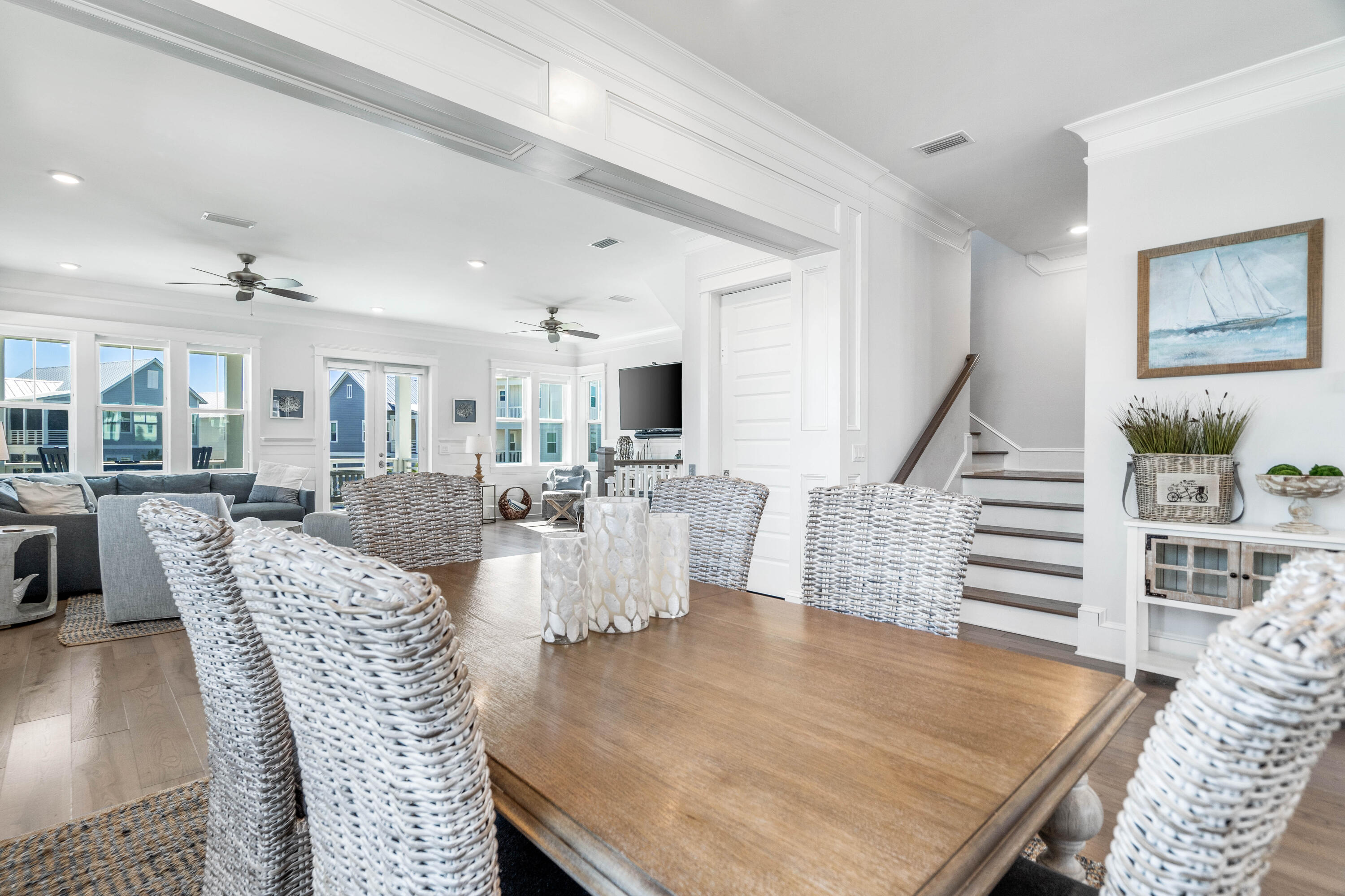 15 W Crabbing Hole Lane