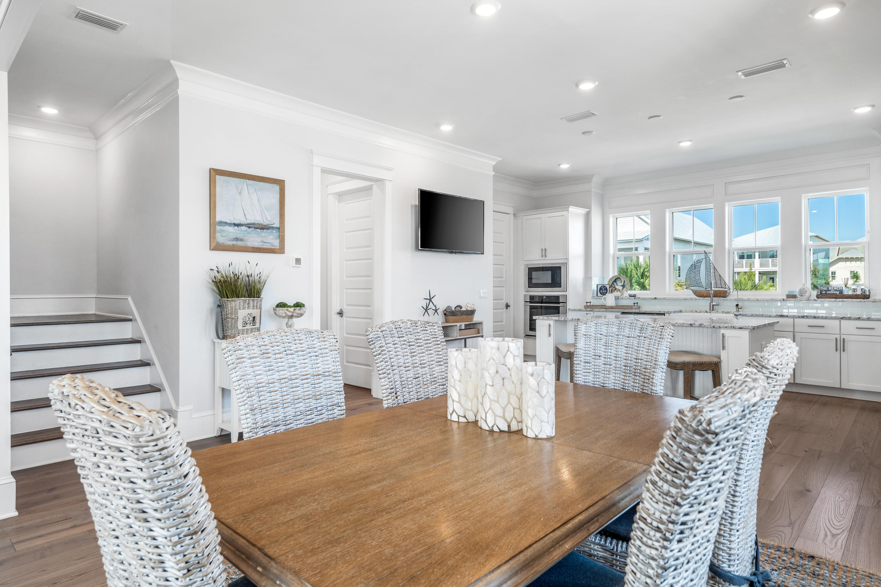 15 W Crabbing Hole Lane