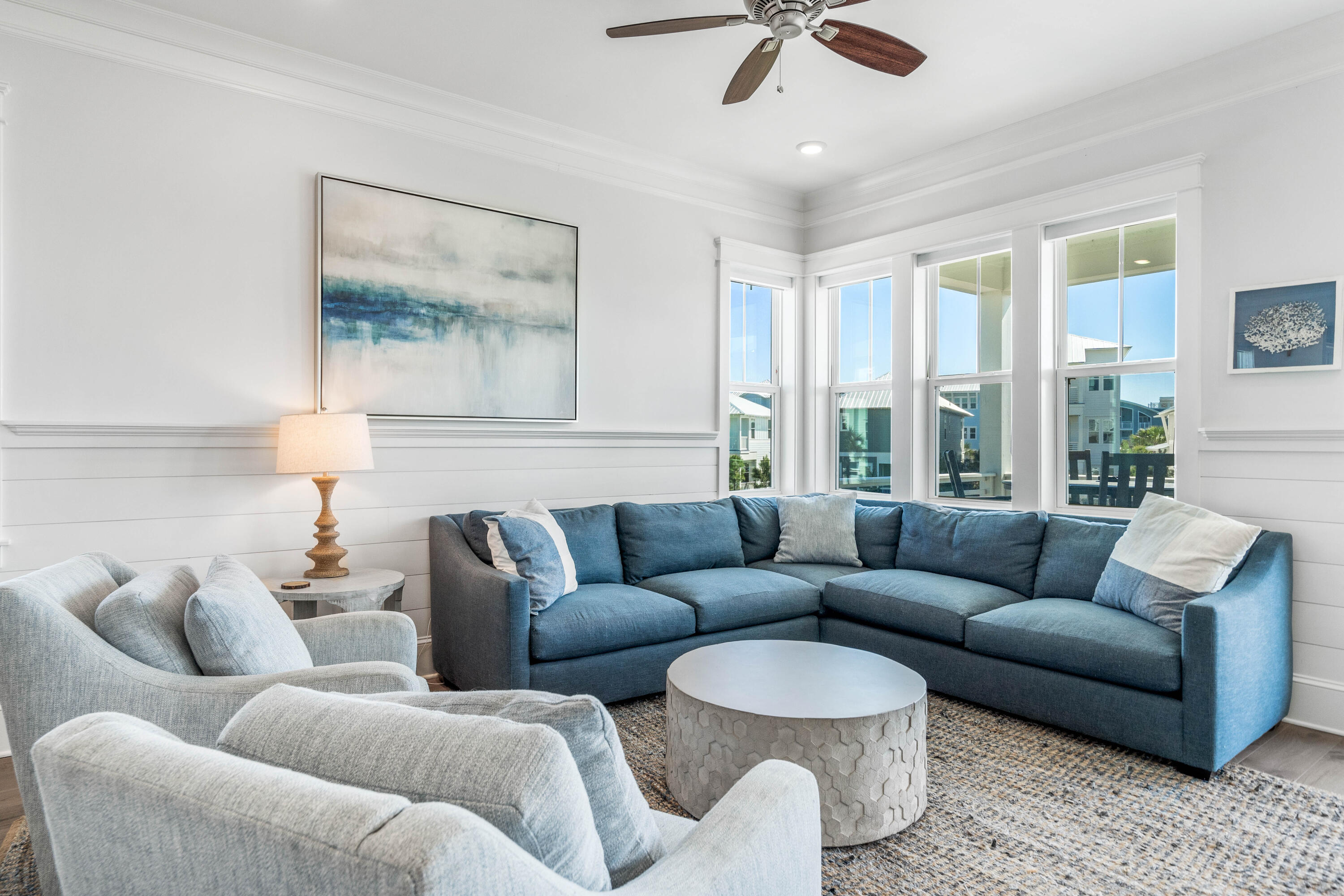 15 W Crabbing Hole Lane