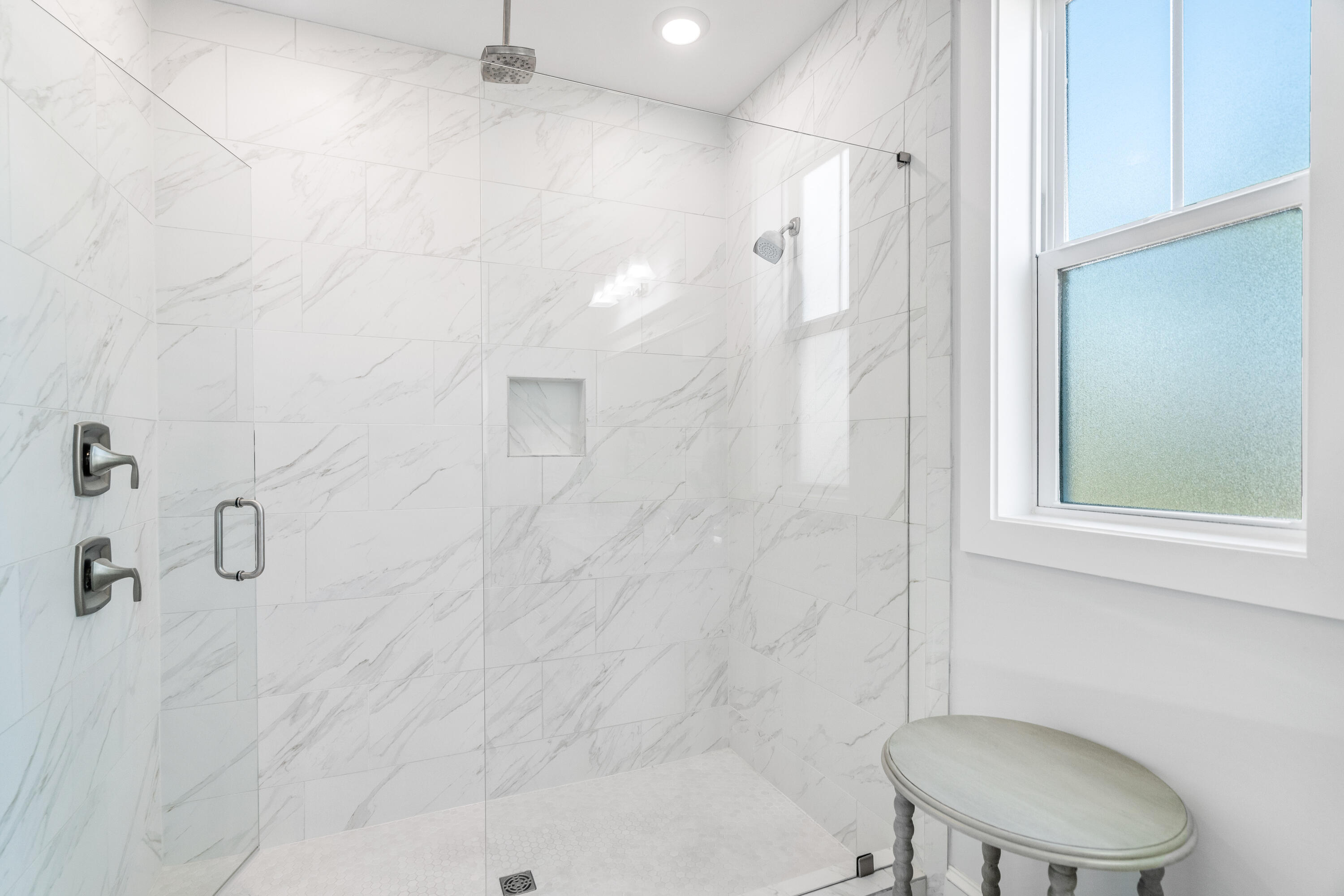 15 W Crabbing Hole Lane