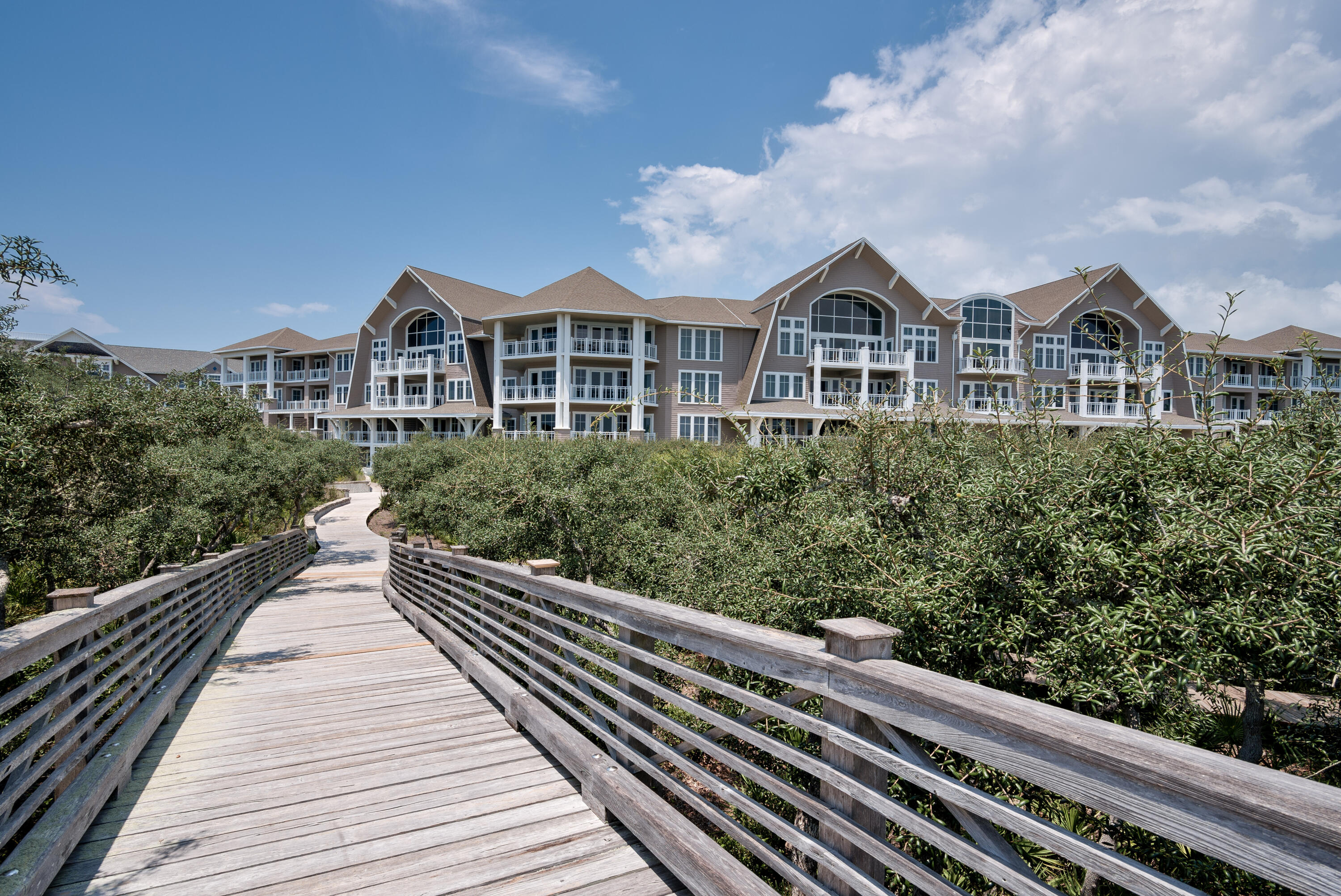 37 S Compass Point Way