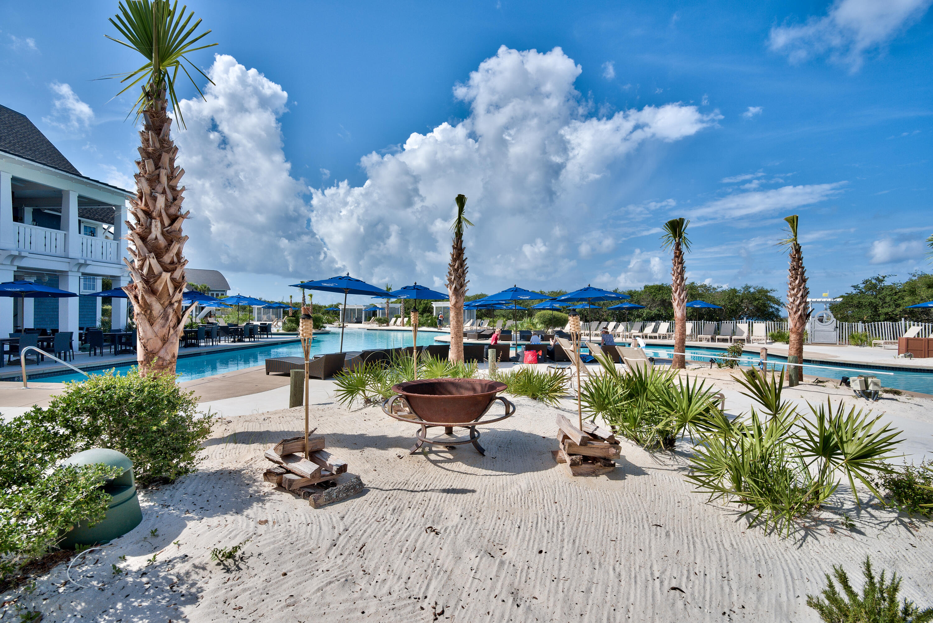 37 S Compass Point Way