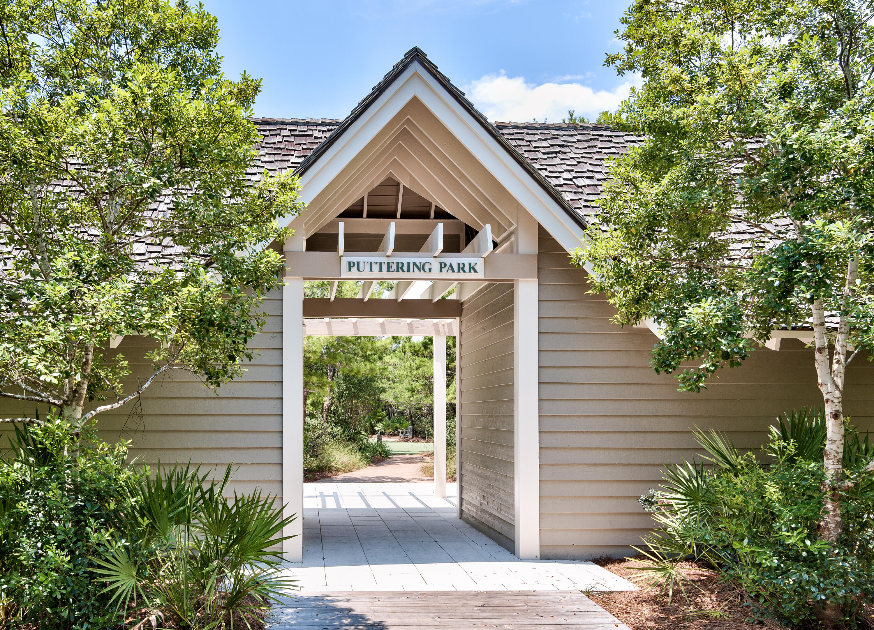 37 S Compass Point Way