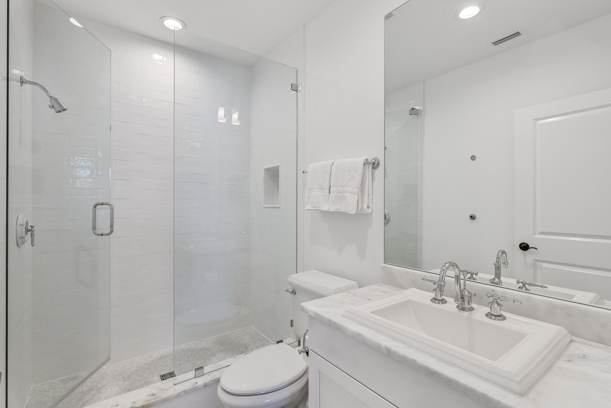 37 S Compass Point Way