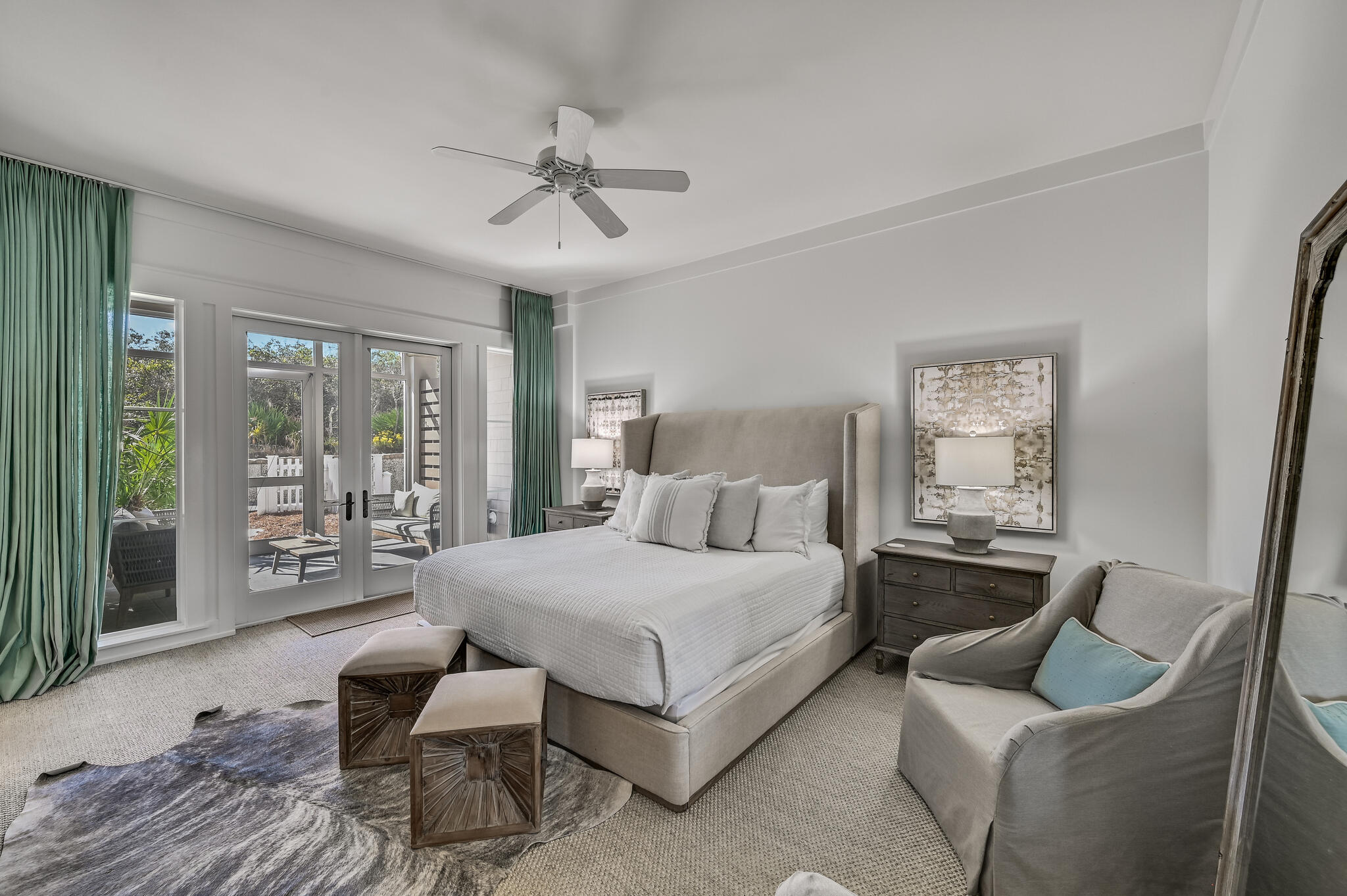 37 S Compass Point Way