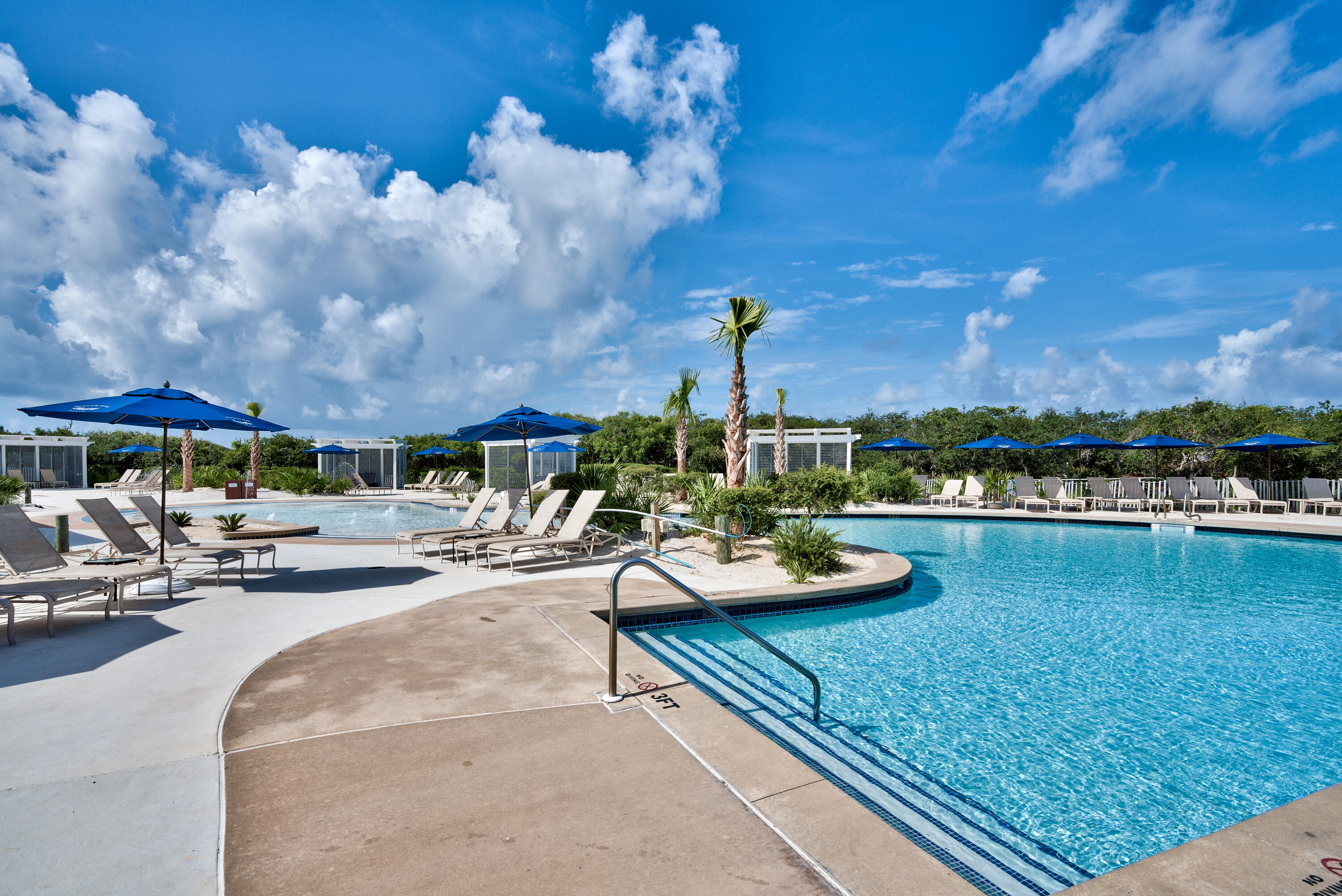 37 S Compass Point Way