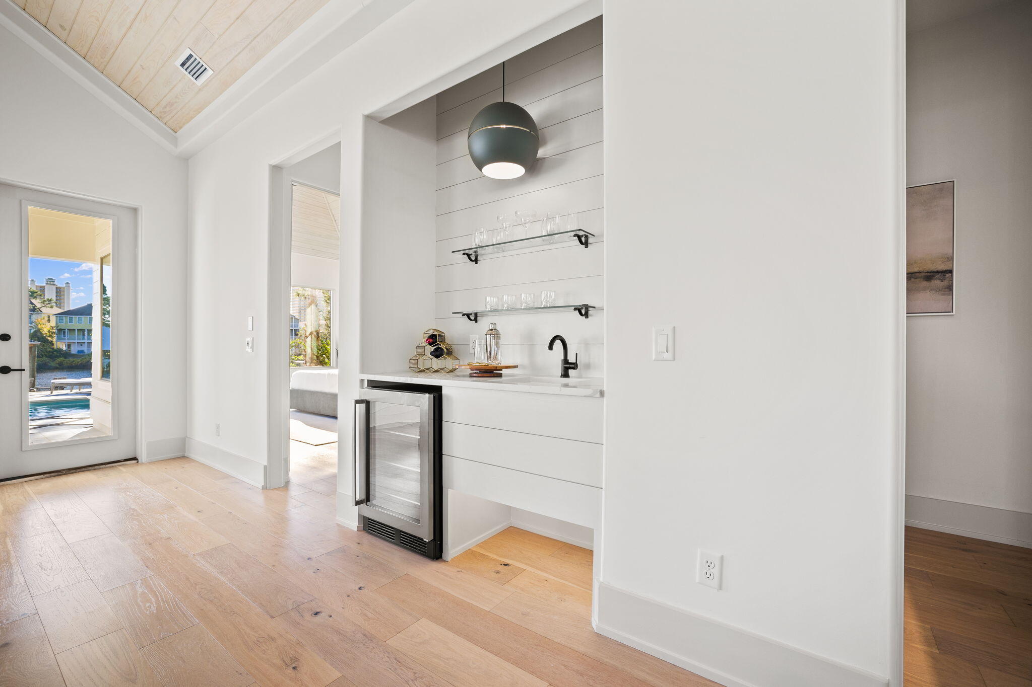 8747 N North Lagoon Drive