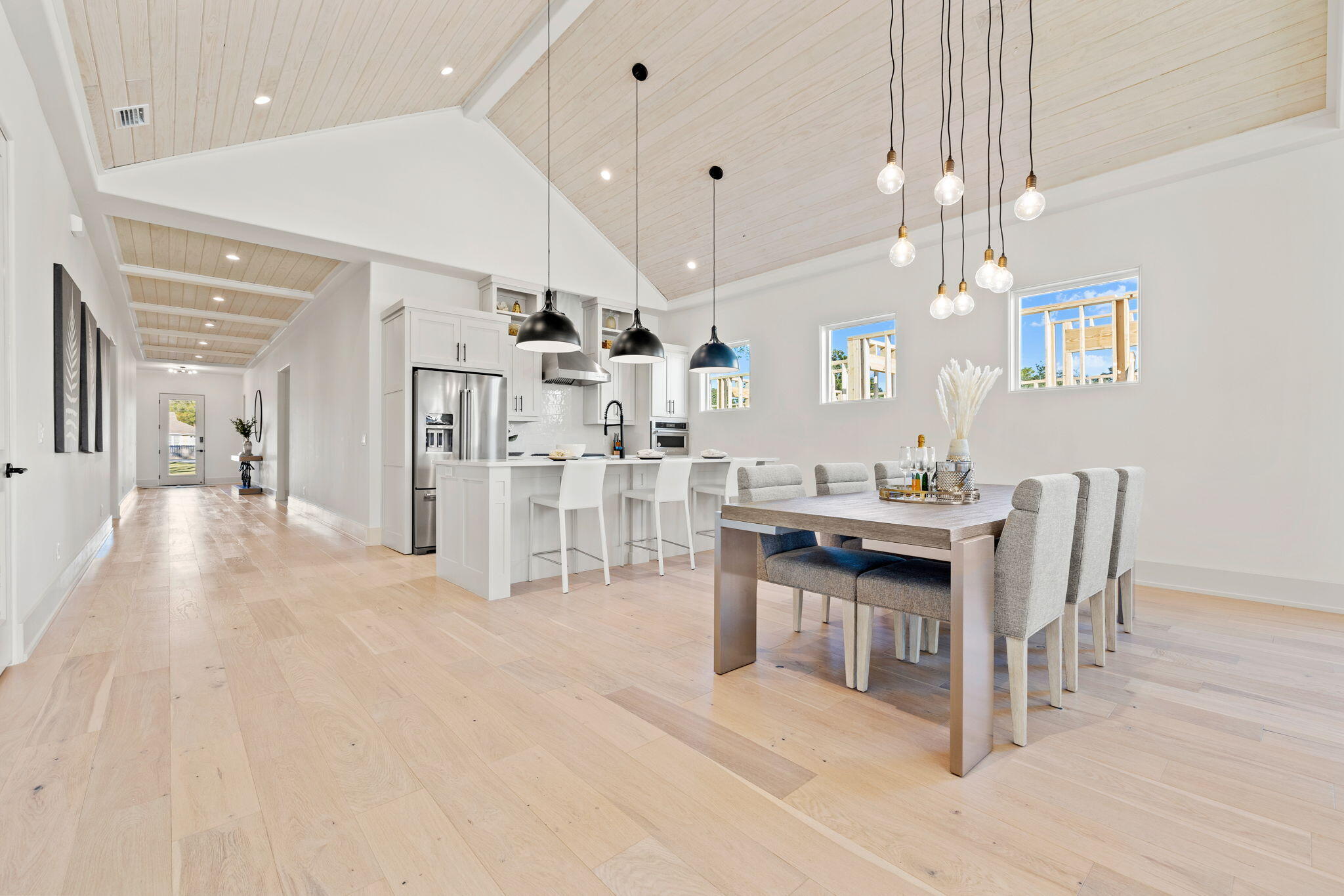 8747 N North Lagoon Drive