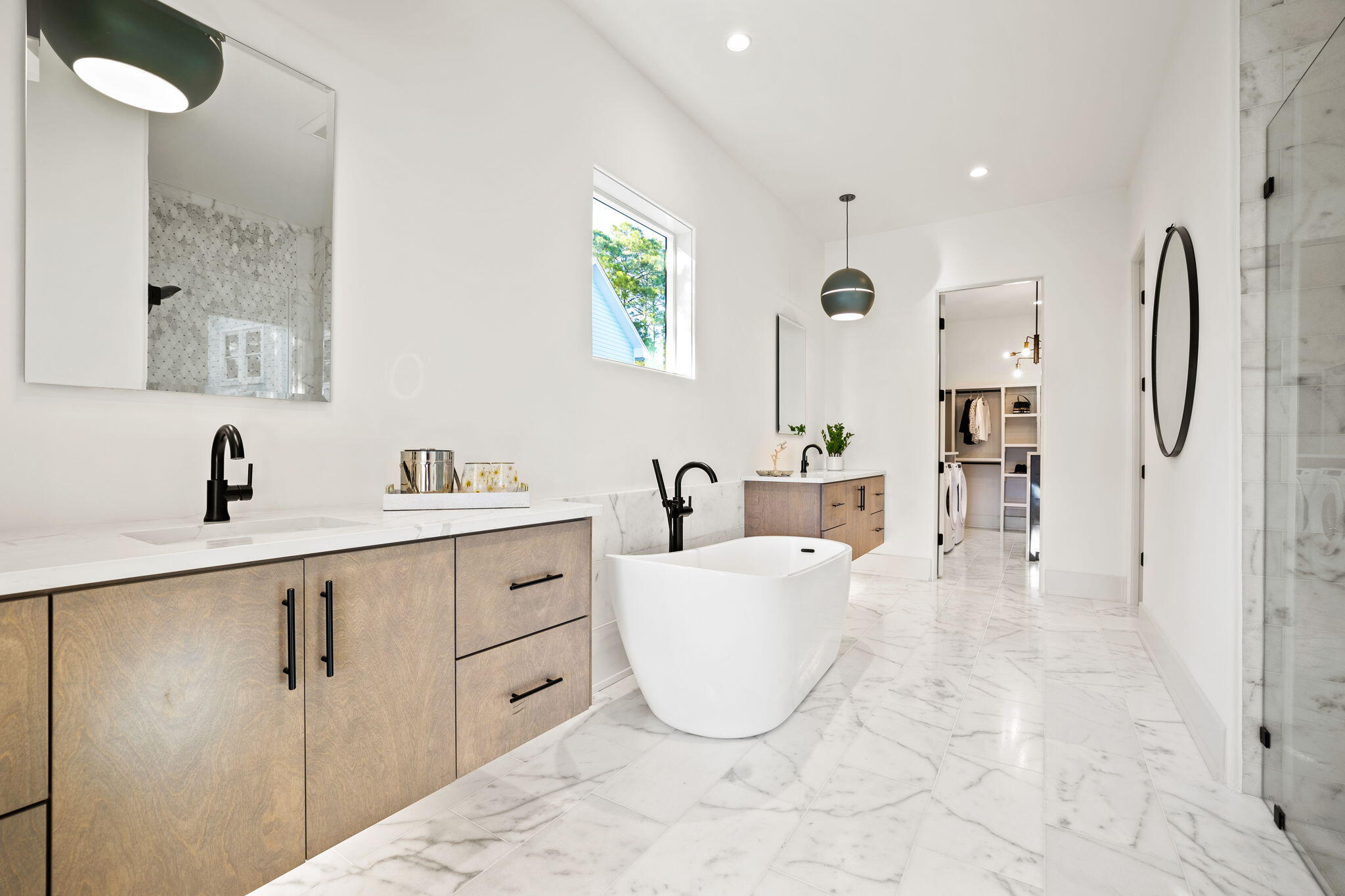 8747 N North Lagoon Drive