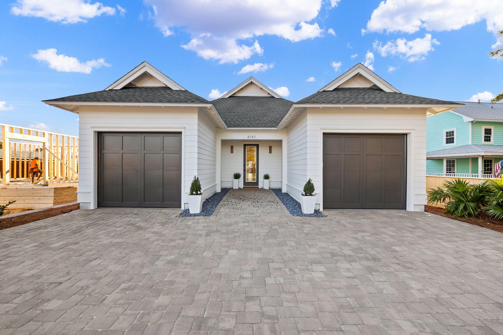 8747 N North Lagoon Drive