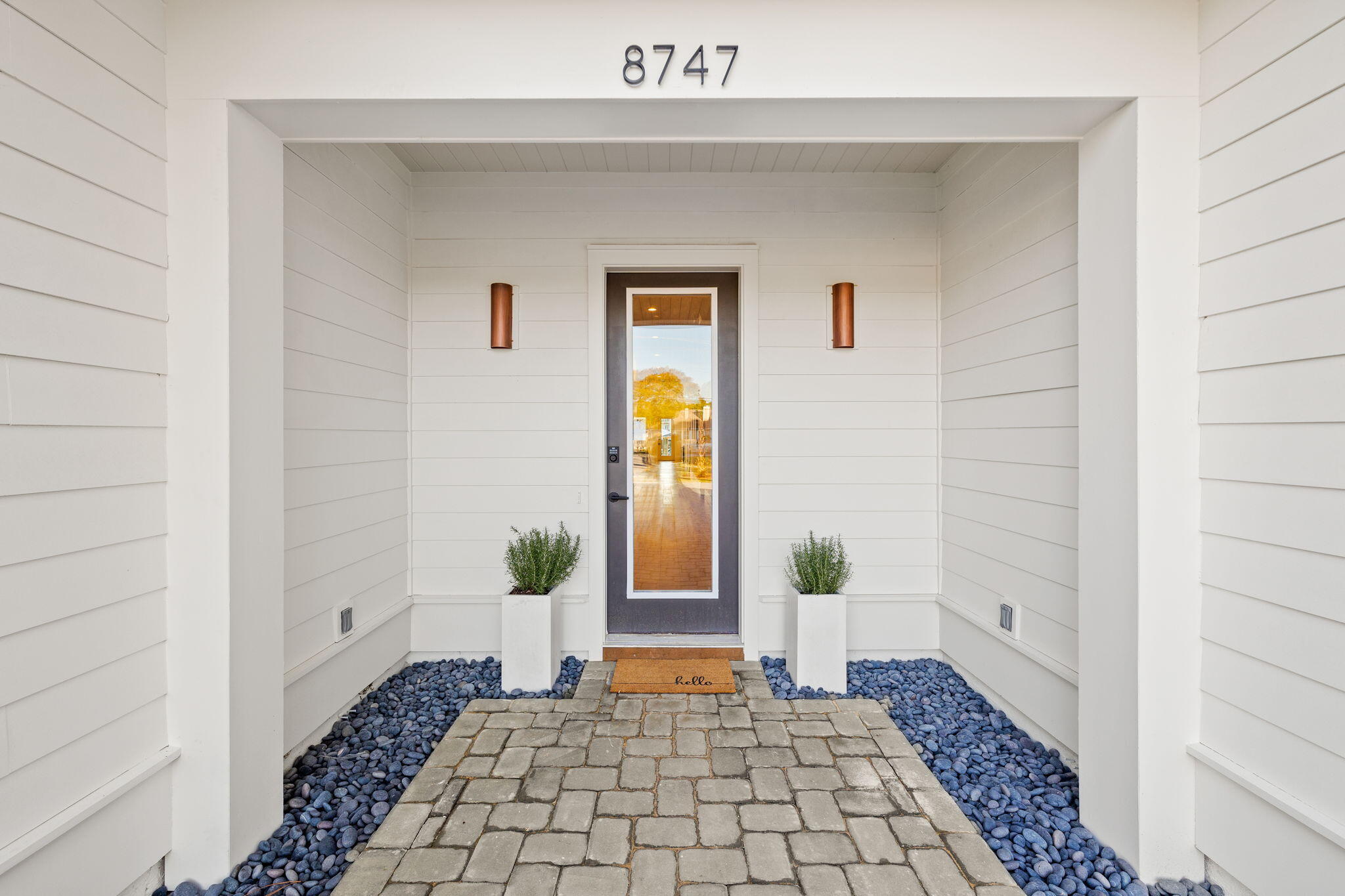 8747 N North Lagoon Drive