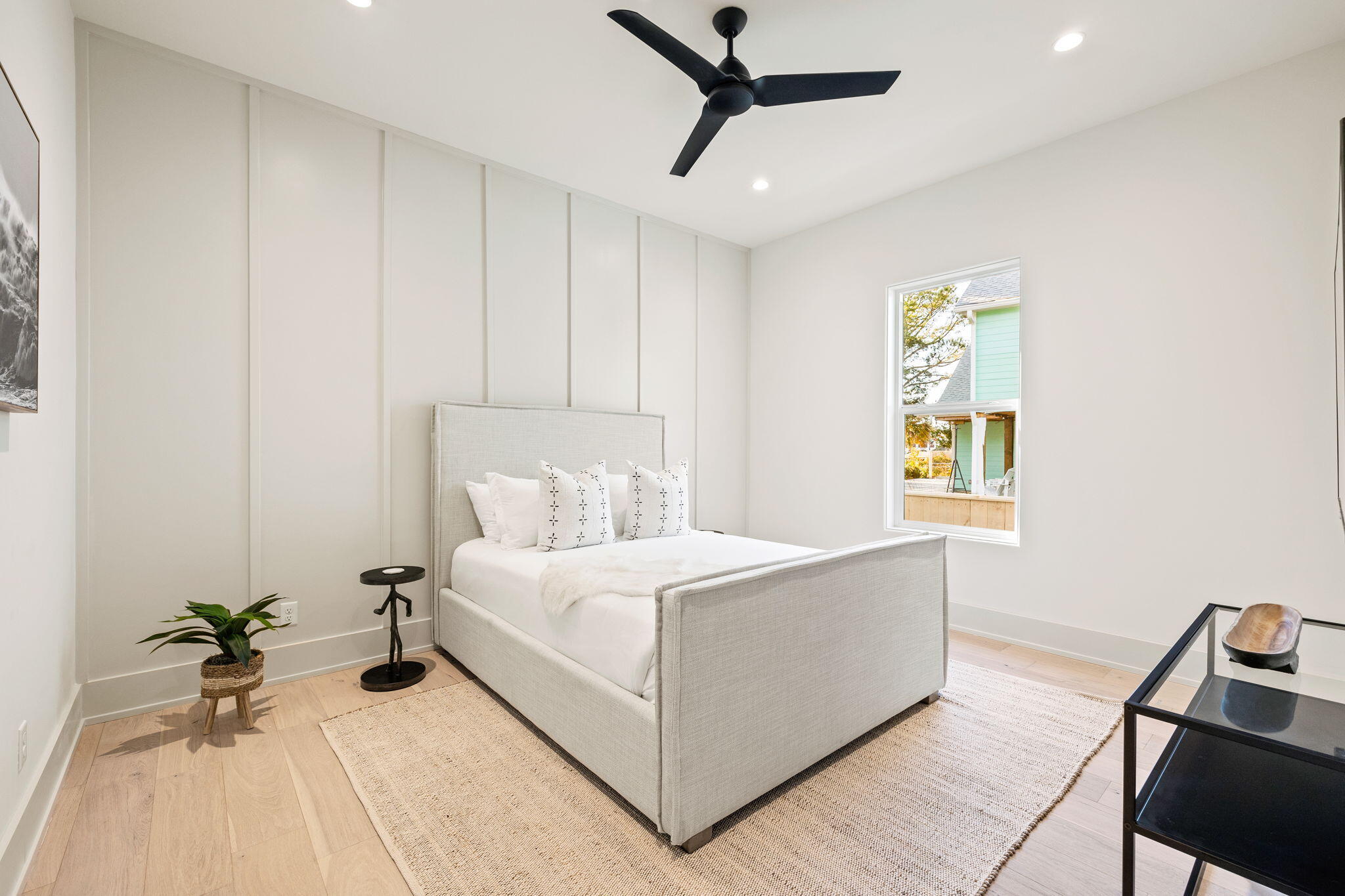 8747 N North Lagoon Drive