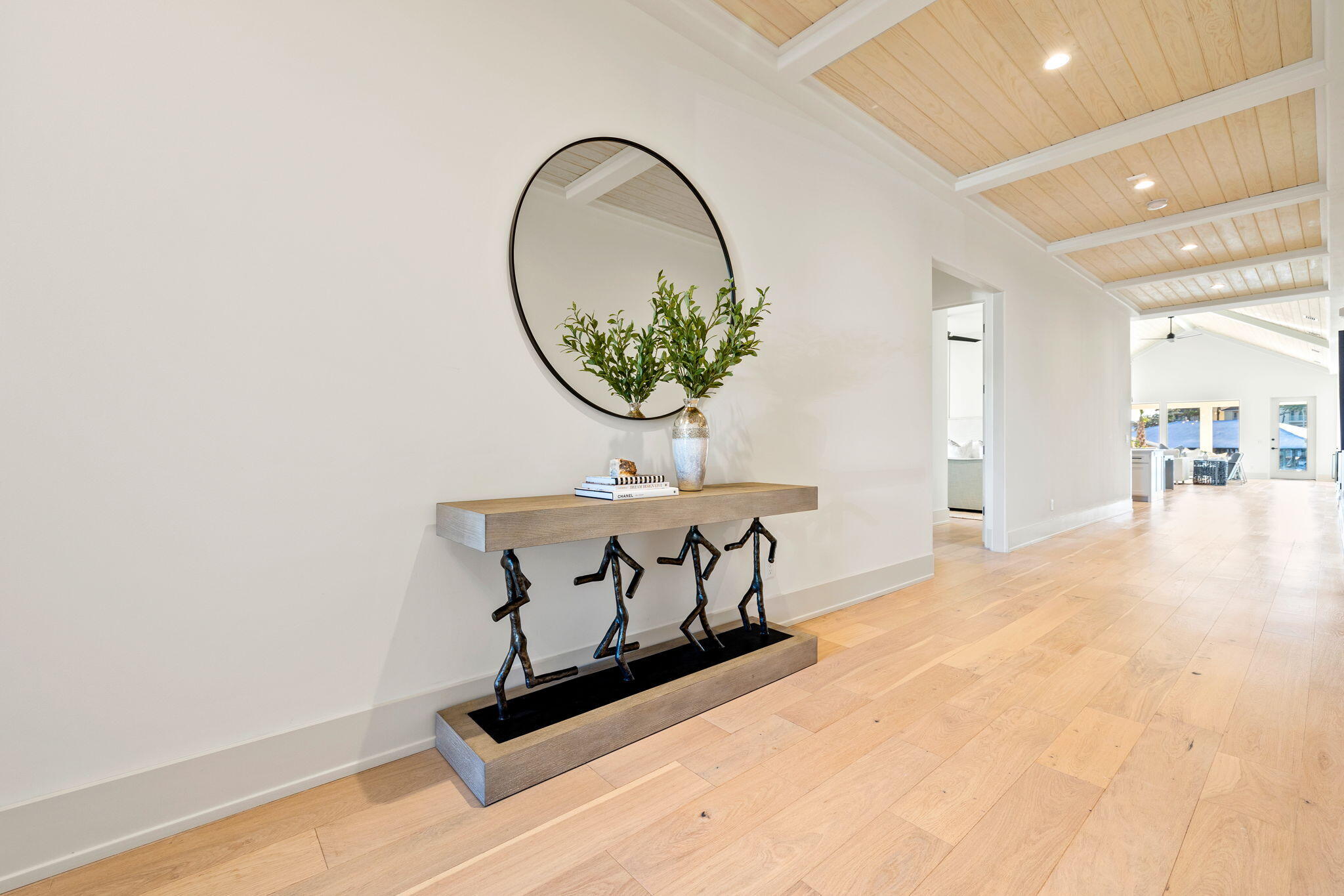 8747 N North Lagoon Drive