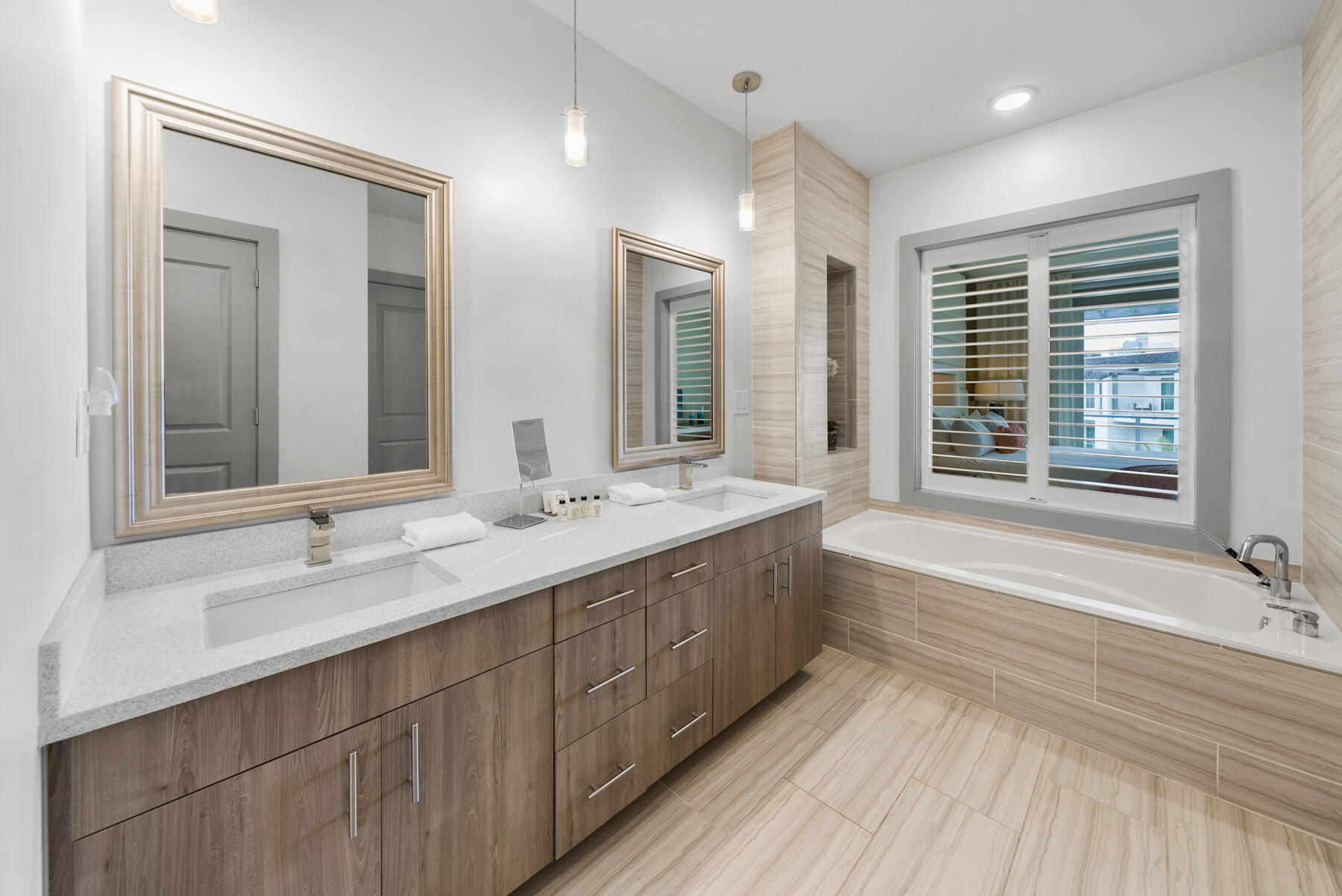 10941 E Co Highway 30A