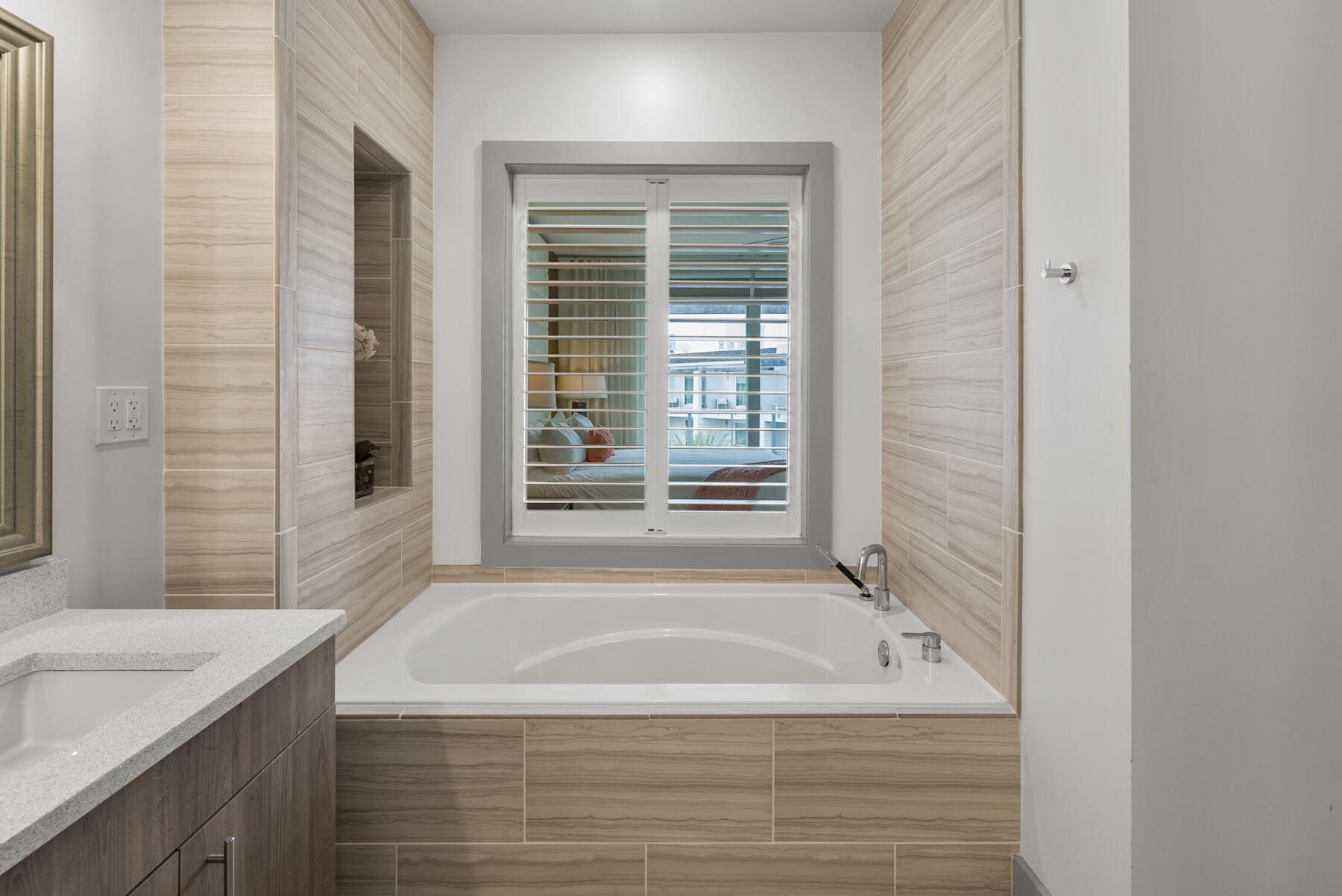 10941 E Co Highway 30A