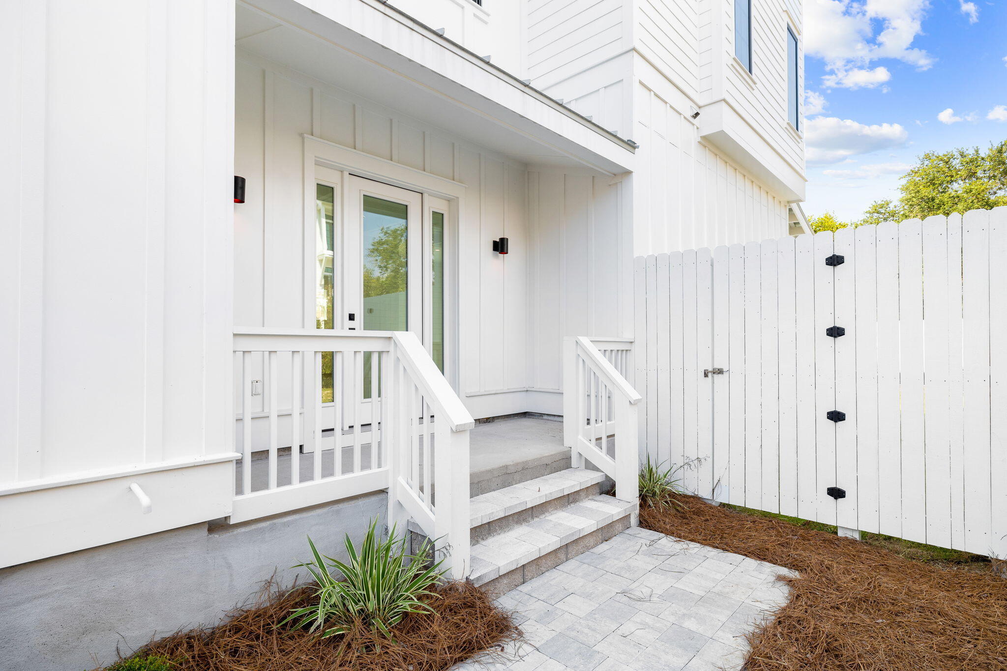 8077 E County Hwy 30A