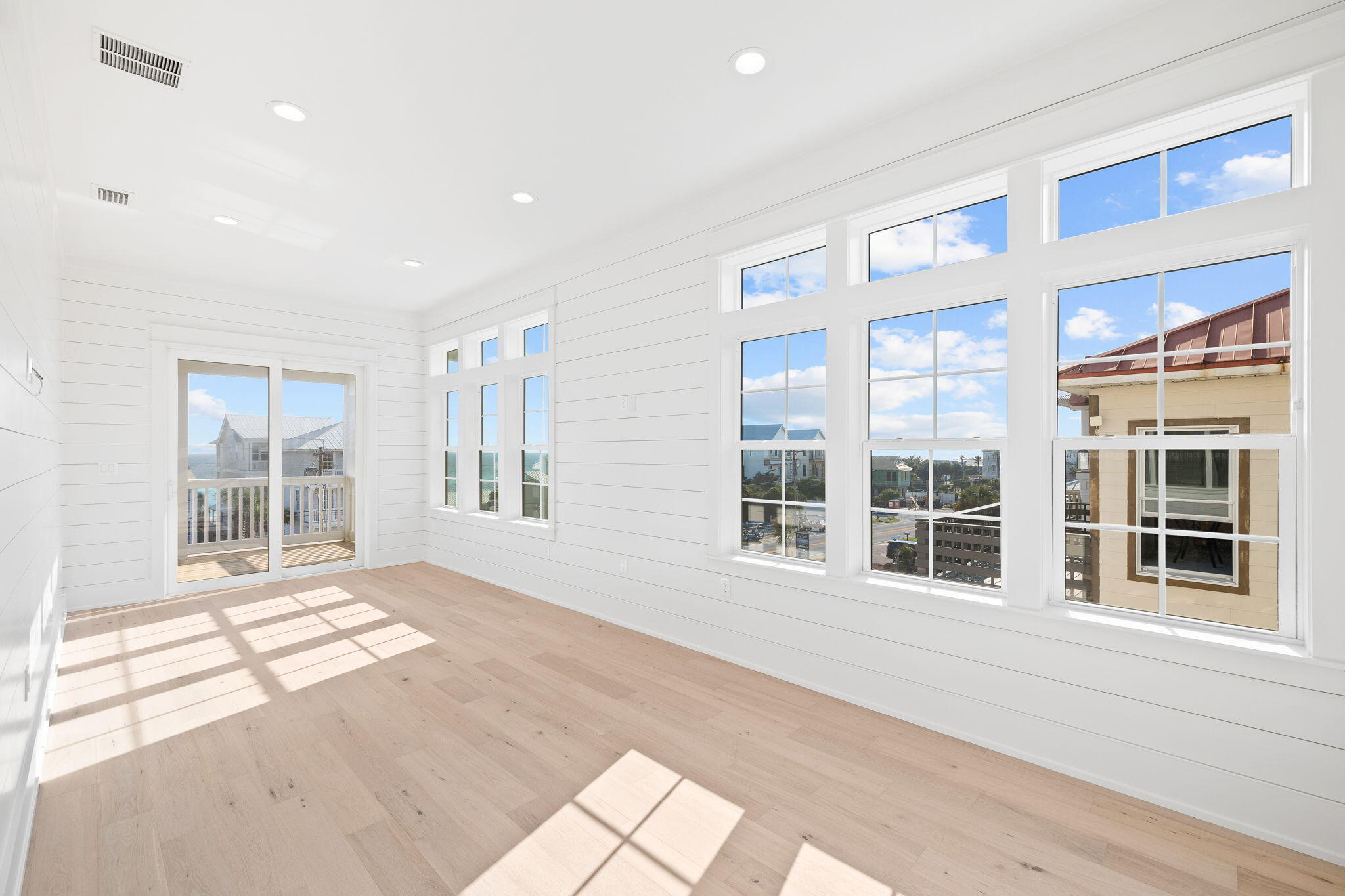 8077 E County Hwy 30A