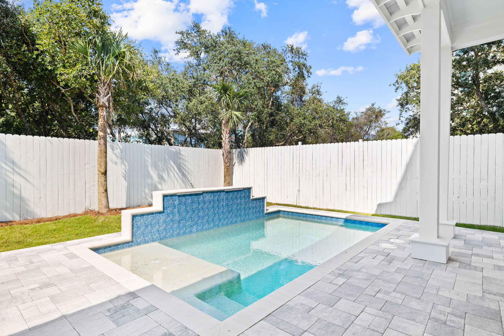 8077 E County Hwy 30A