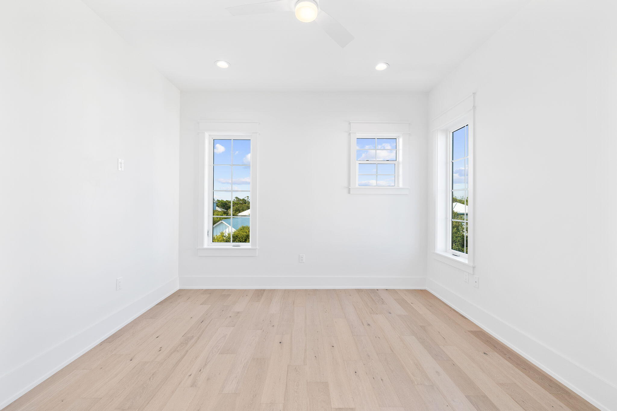 8077 E County Hwy 30A