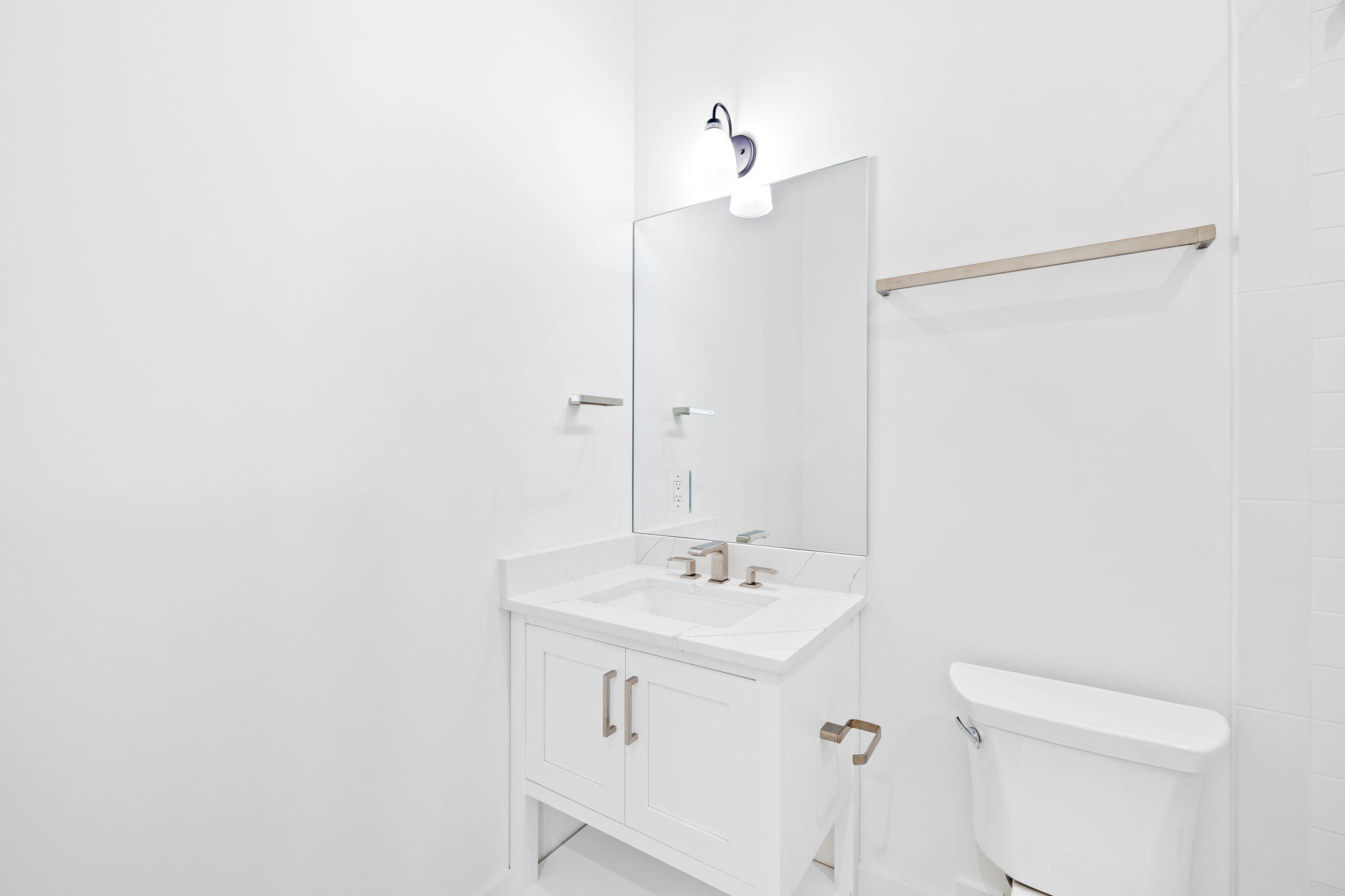 8077 E County Hwy 30A