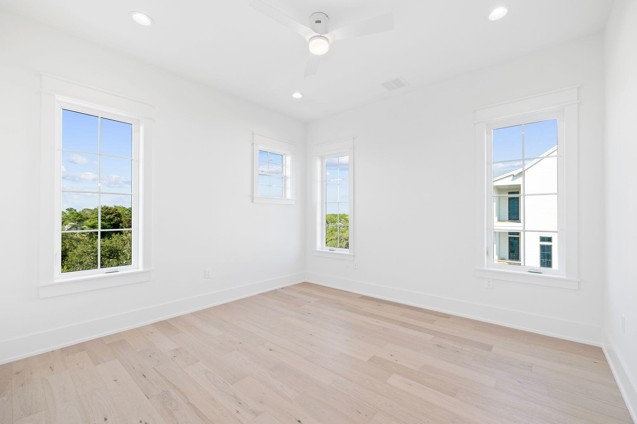 8077 E County Hwy 30A