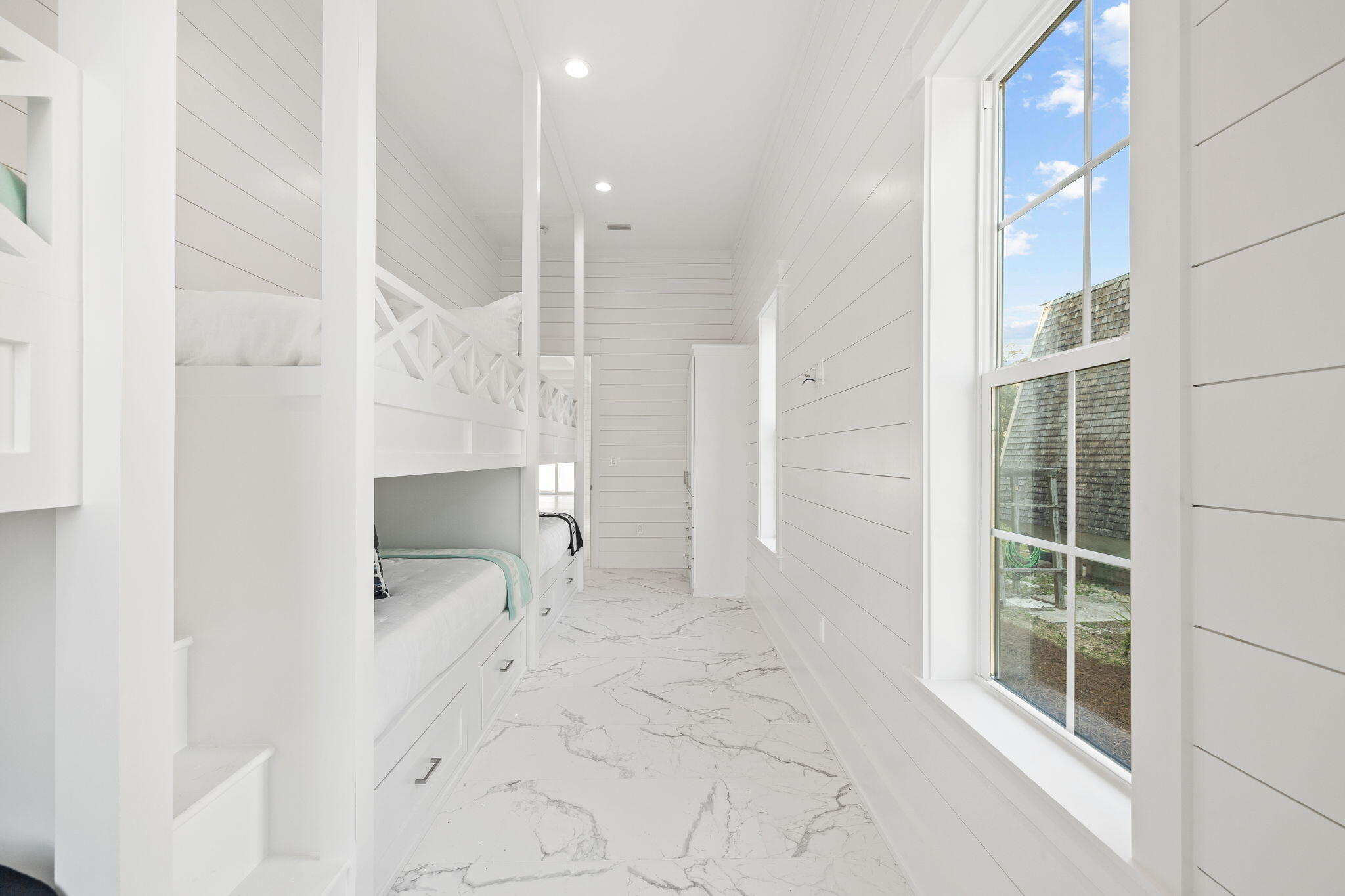 8077 E County Hwy 30A