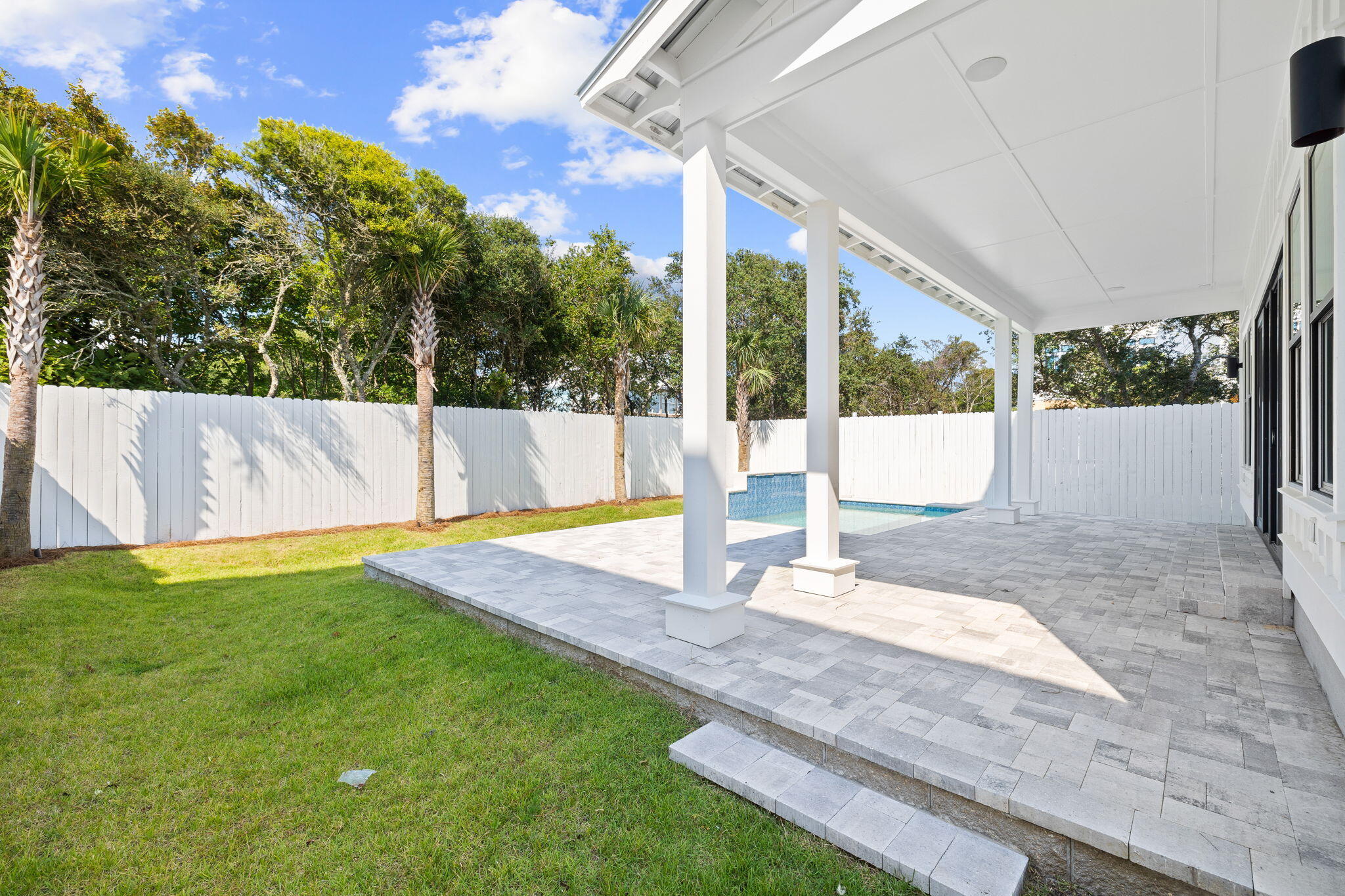 8077 E County Hwy 30A