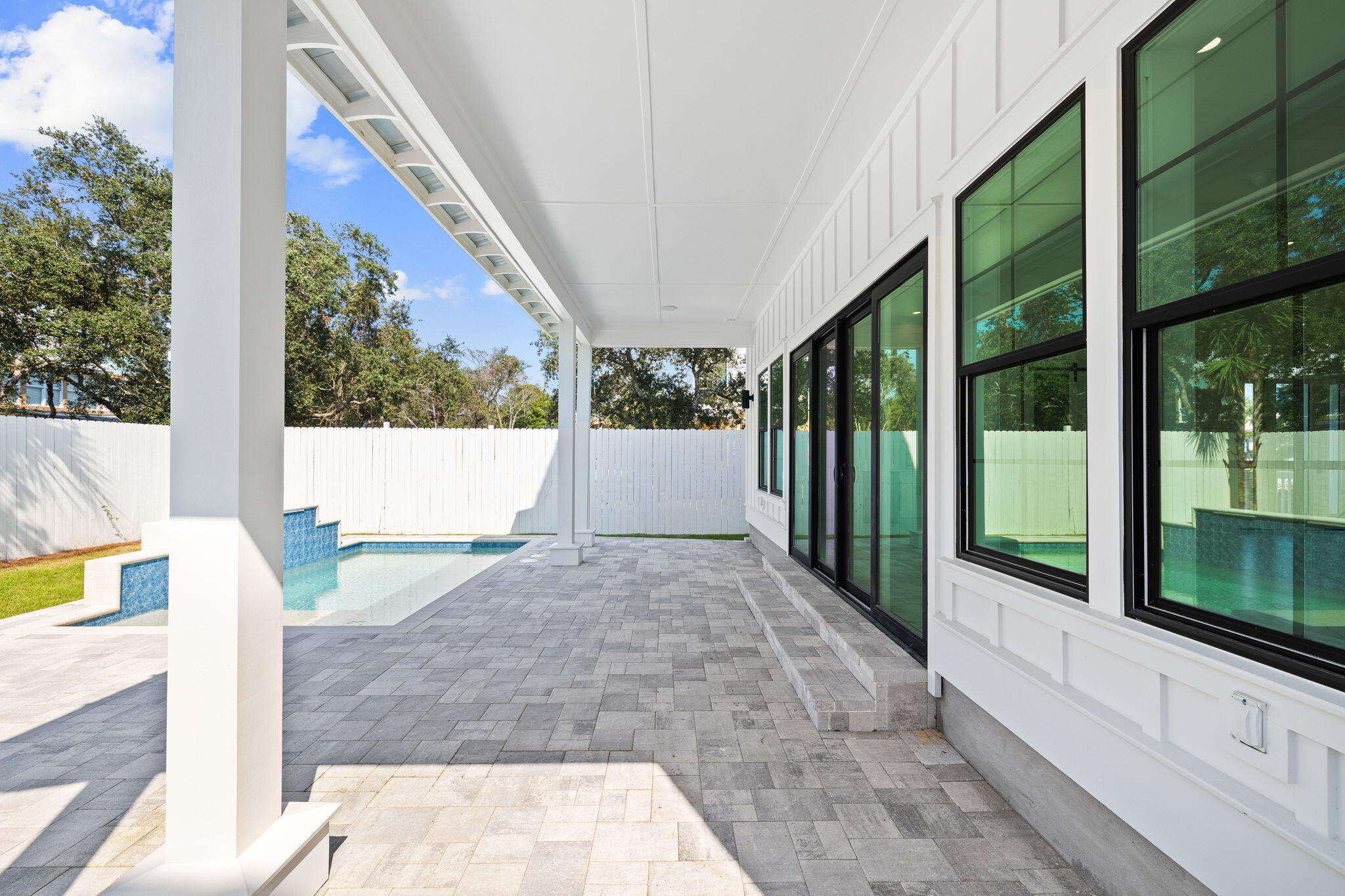 8077 E County Hwy 30A