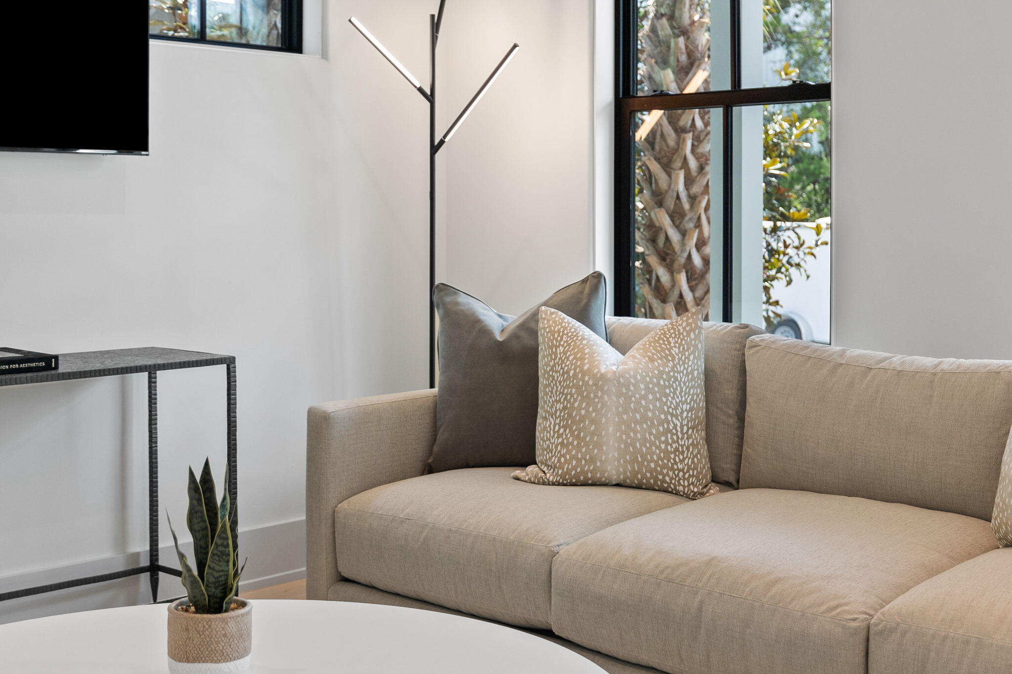 64 Grande Pointe Drive