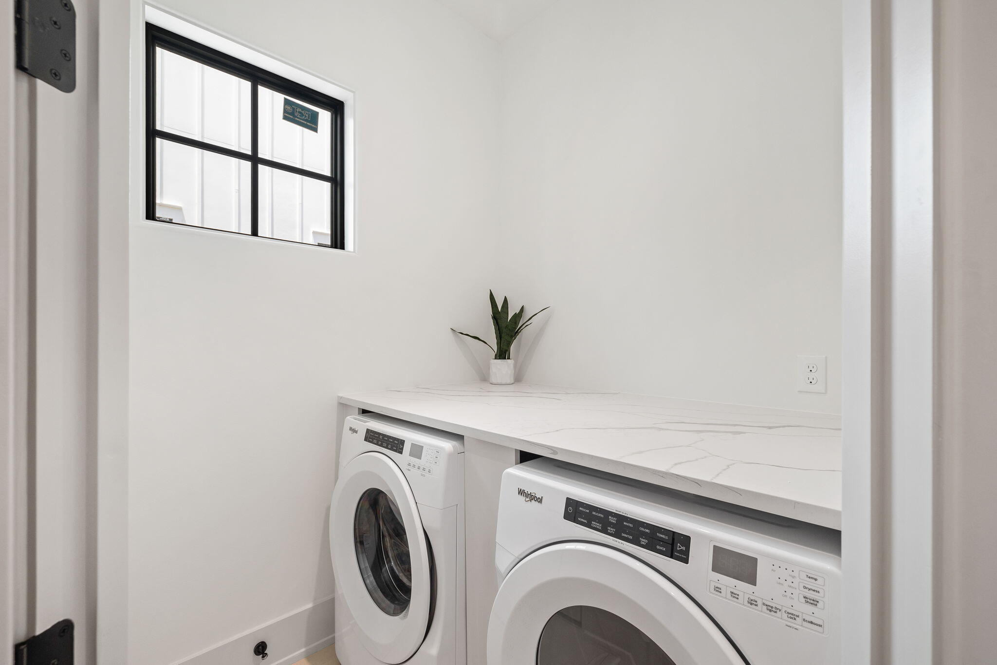 64 Grande Pointe Drive