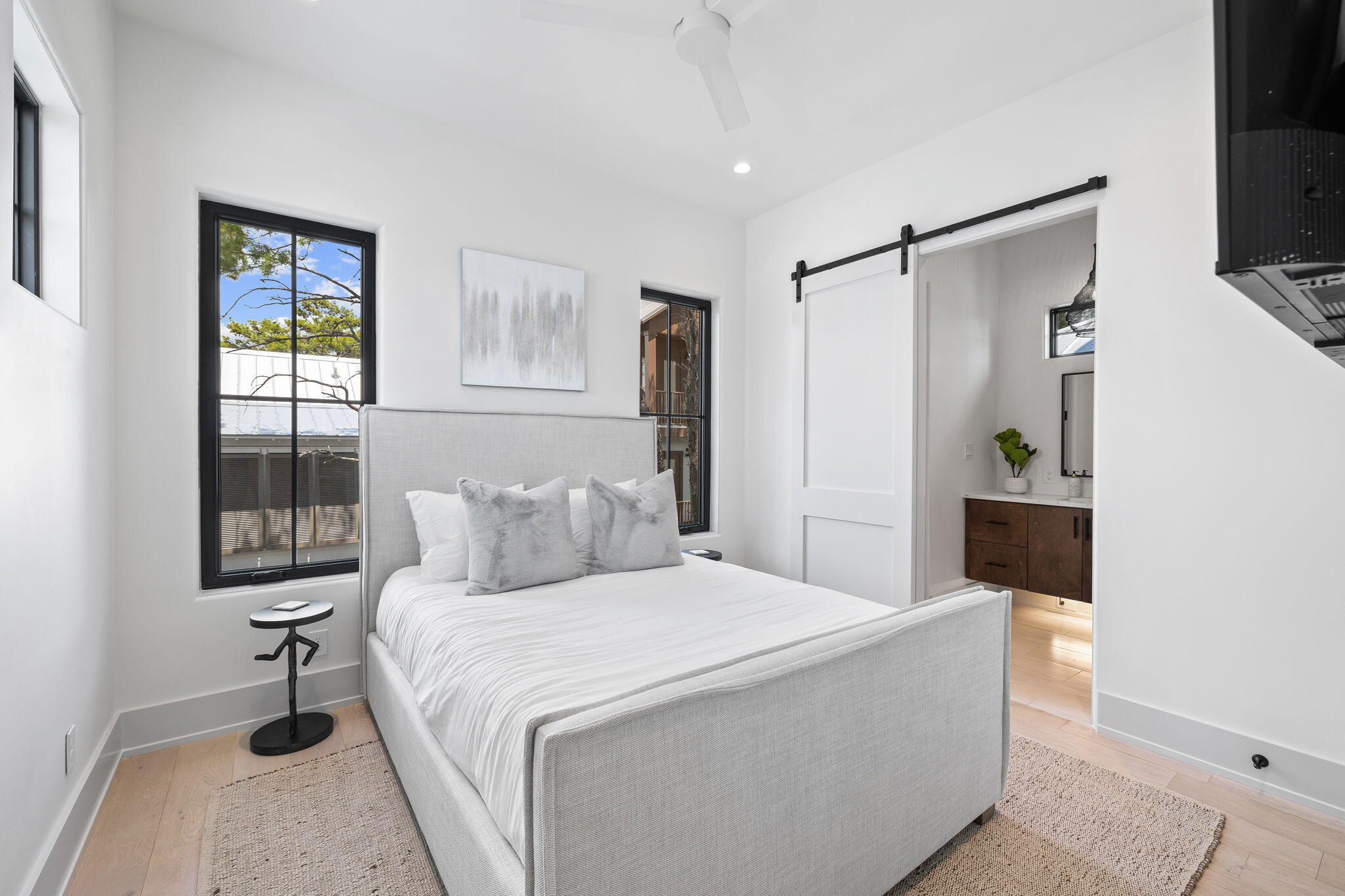 64 Grande Pointe Drive