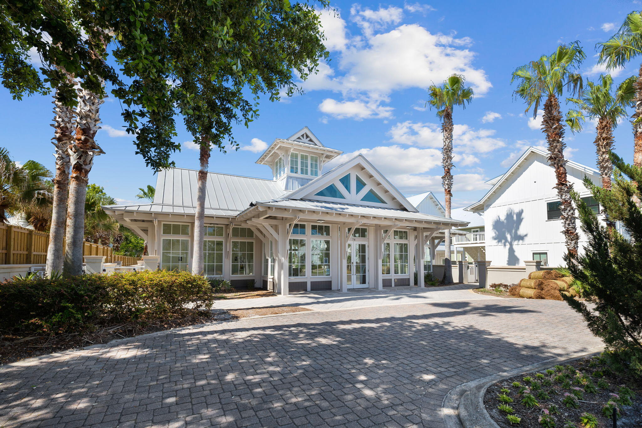 64 Grande Pointe Drive