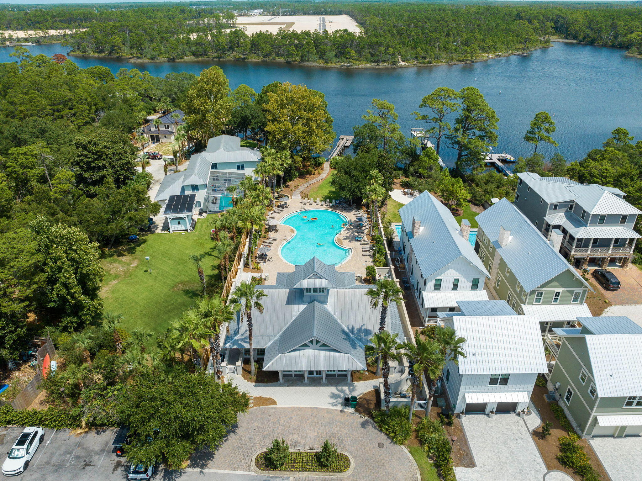 91 S Grande Pointe Drive