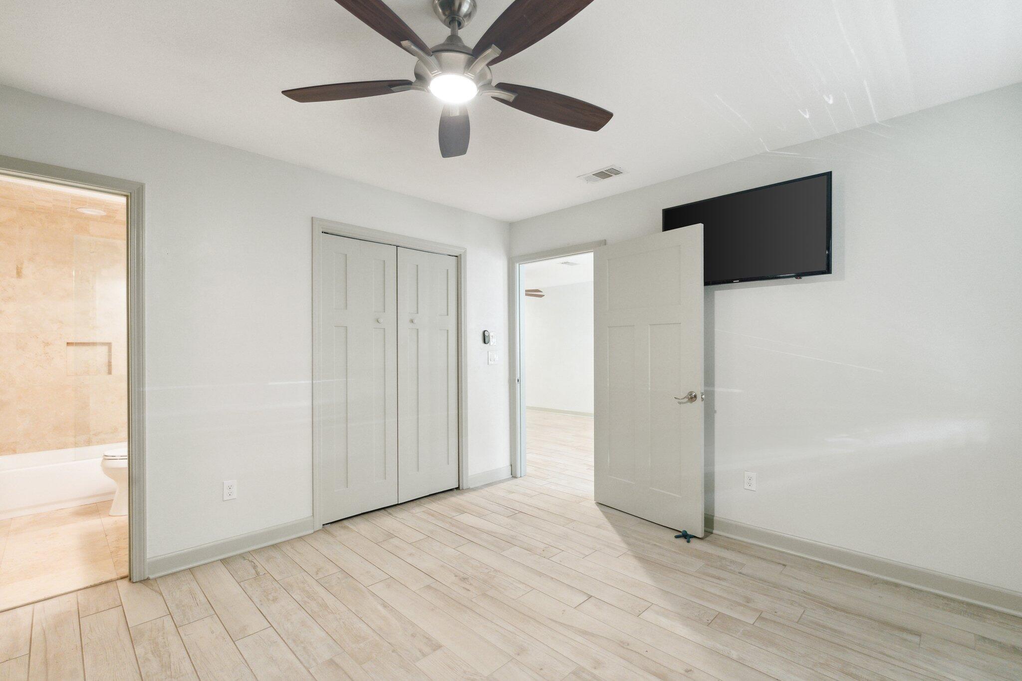 25 Blenheim Lane Unit: APT 3