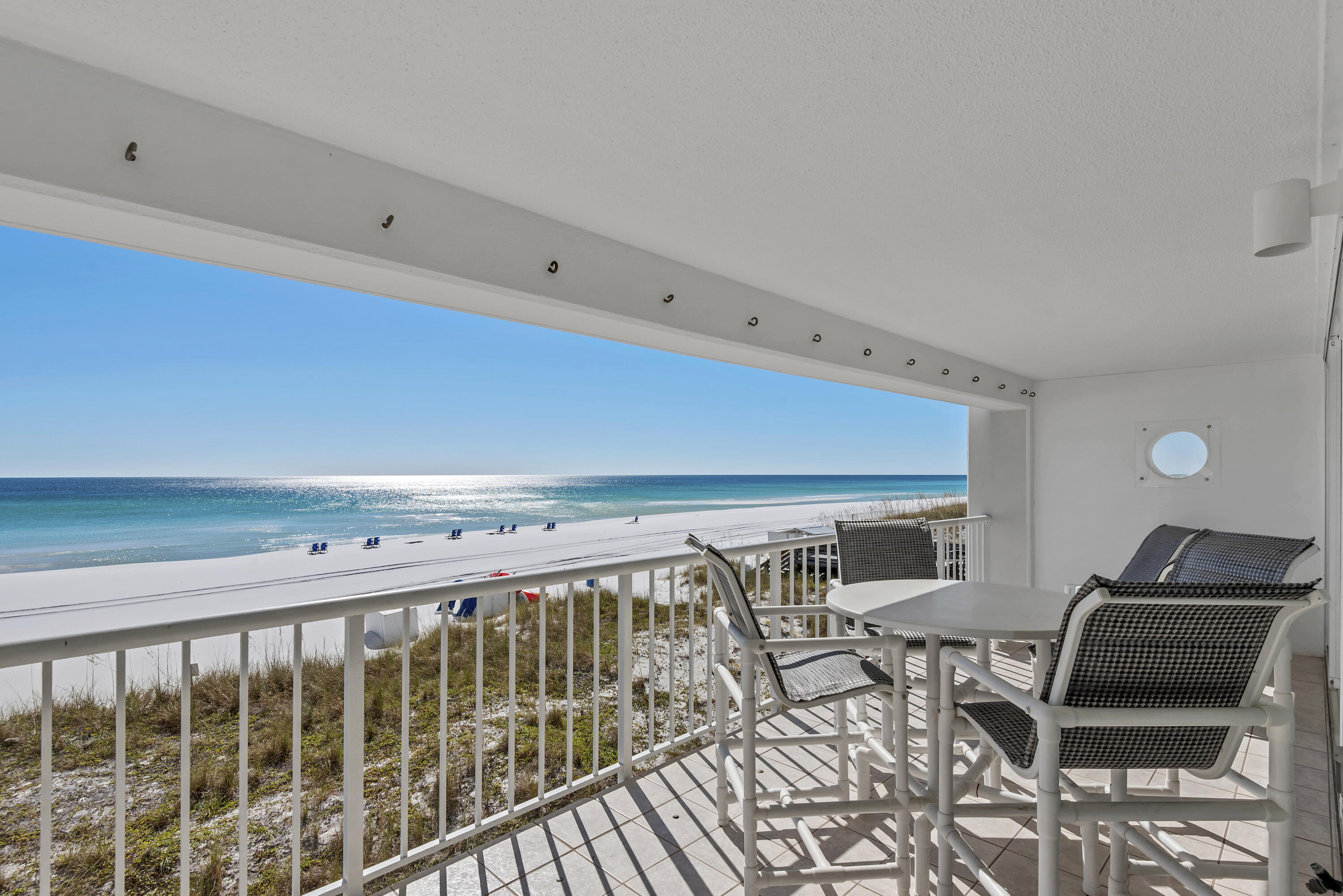 1180 Scenic Highway 98, 106