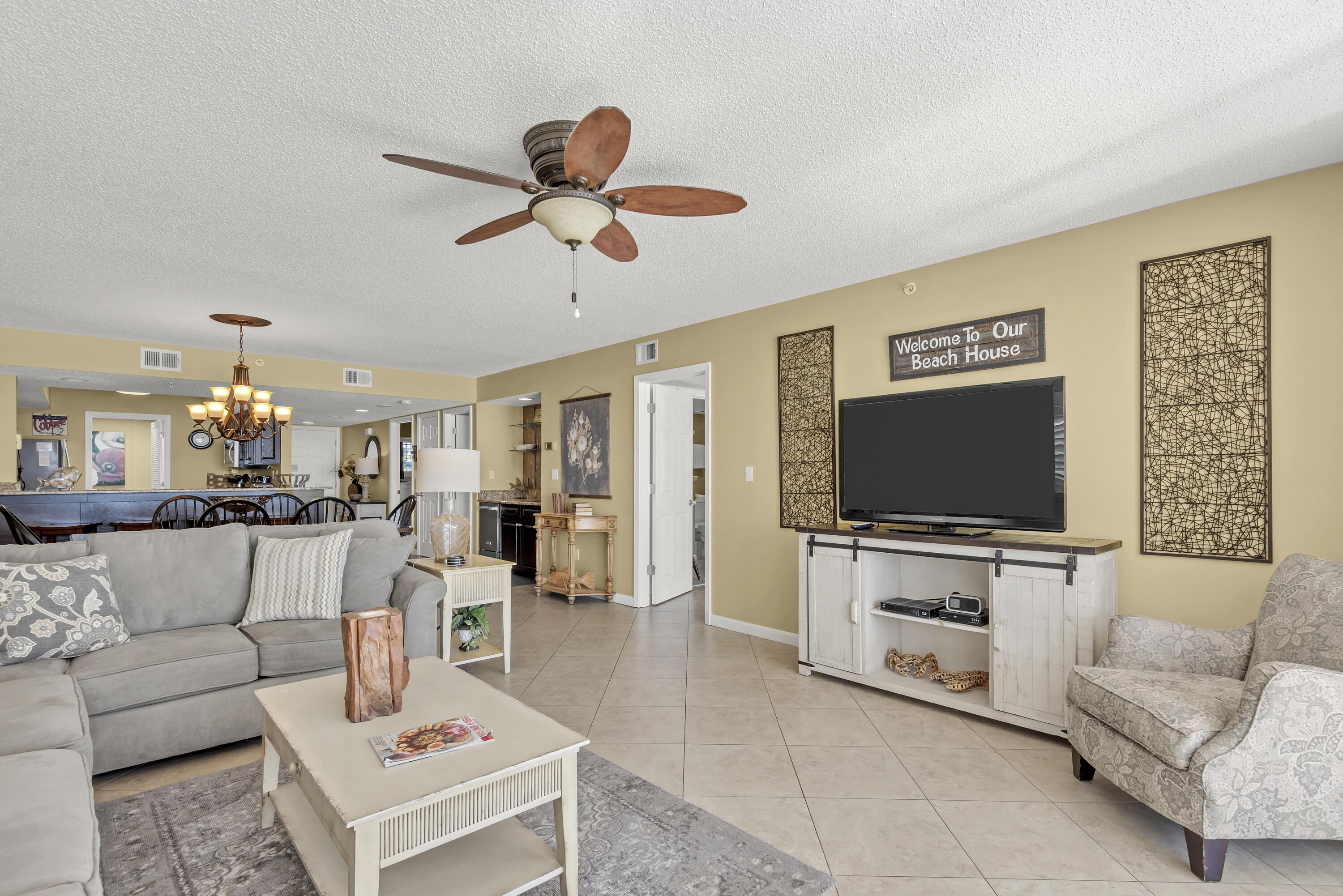 1180 Scenic Highway 98, 106