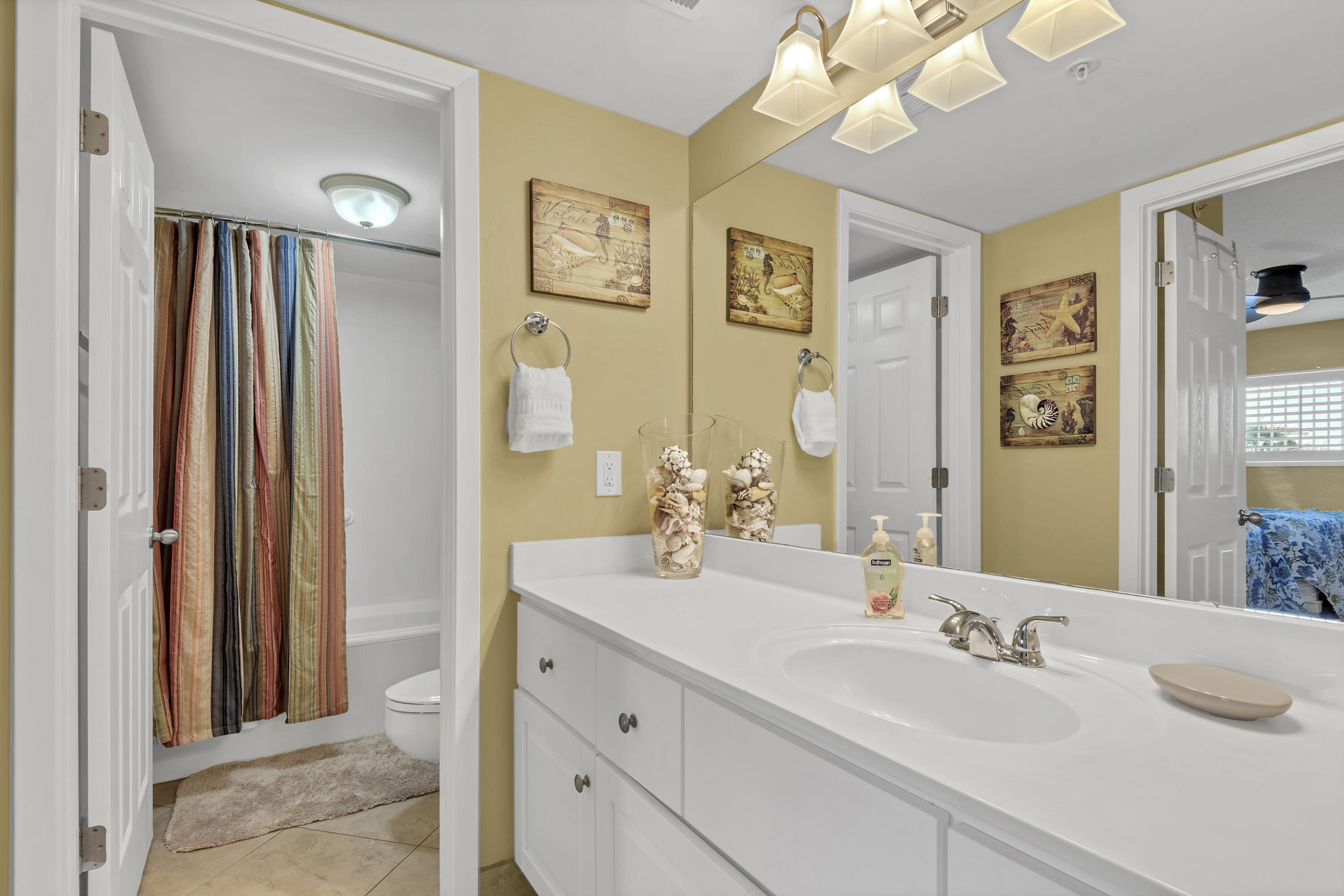 1180 Scenic Highway 98, 106