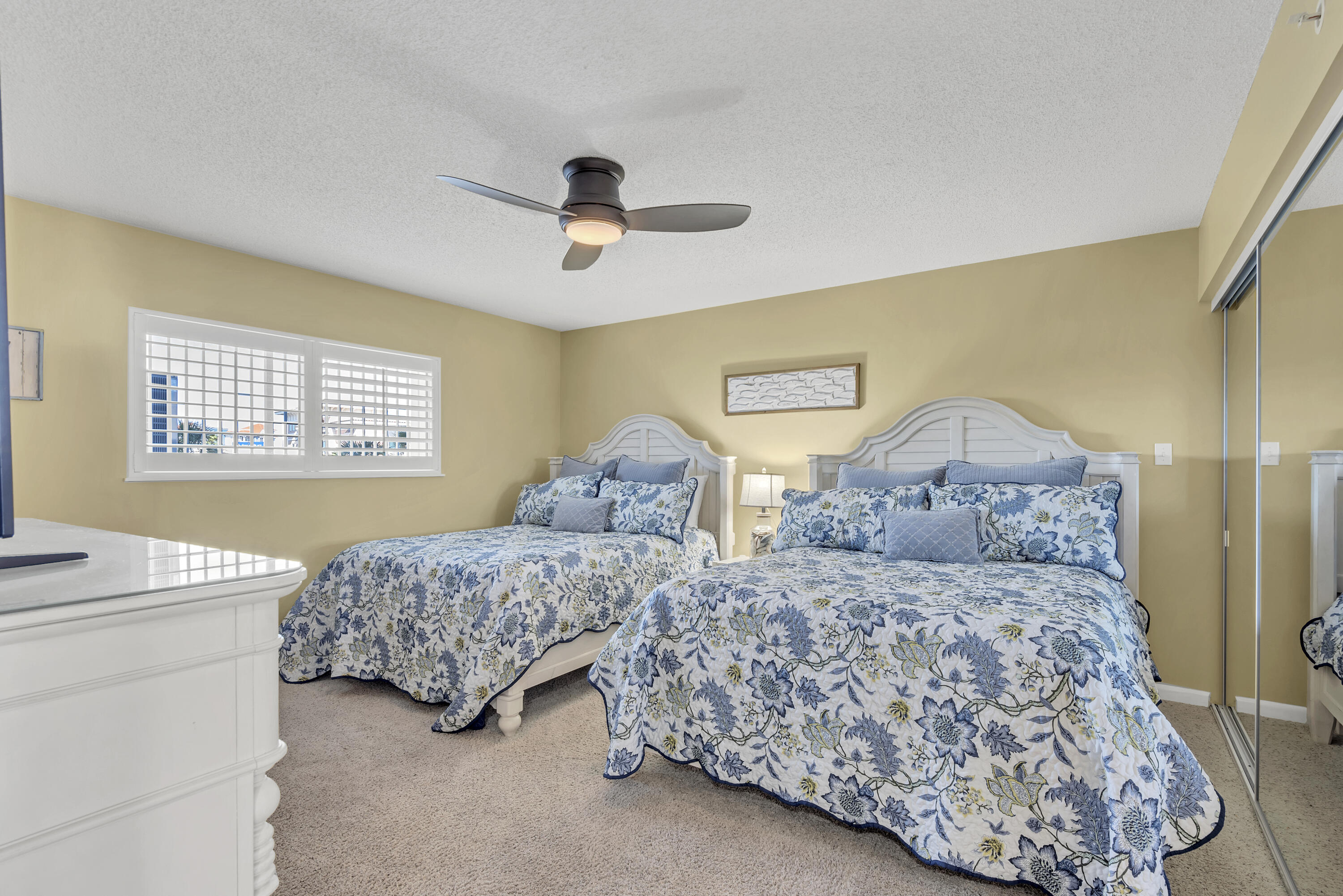 1180 Scenic Highway 98, 106