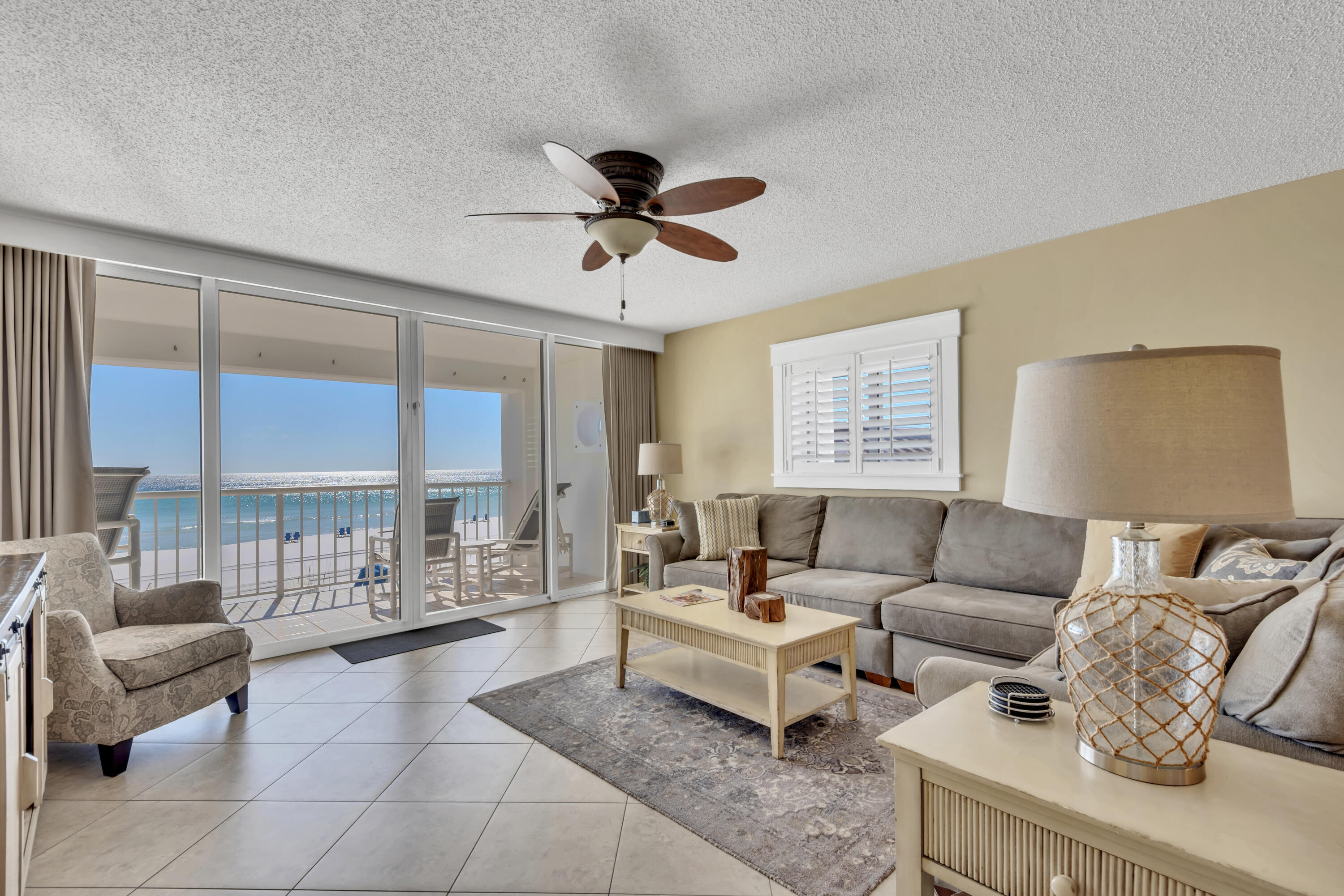 1180 Scenic Highway 98, 106