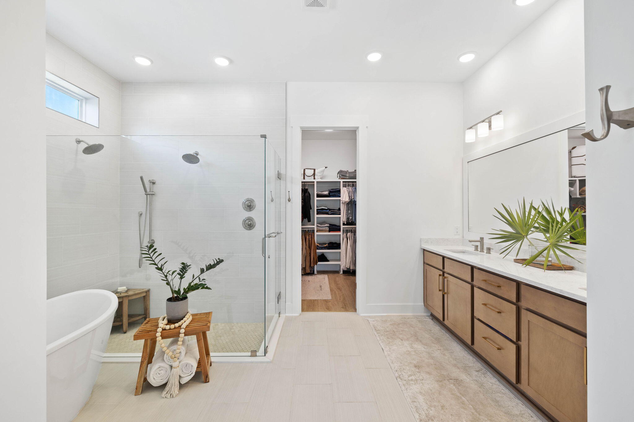 351 W Lafayette Road