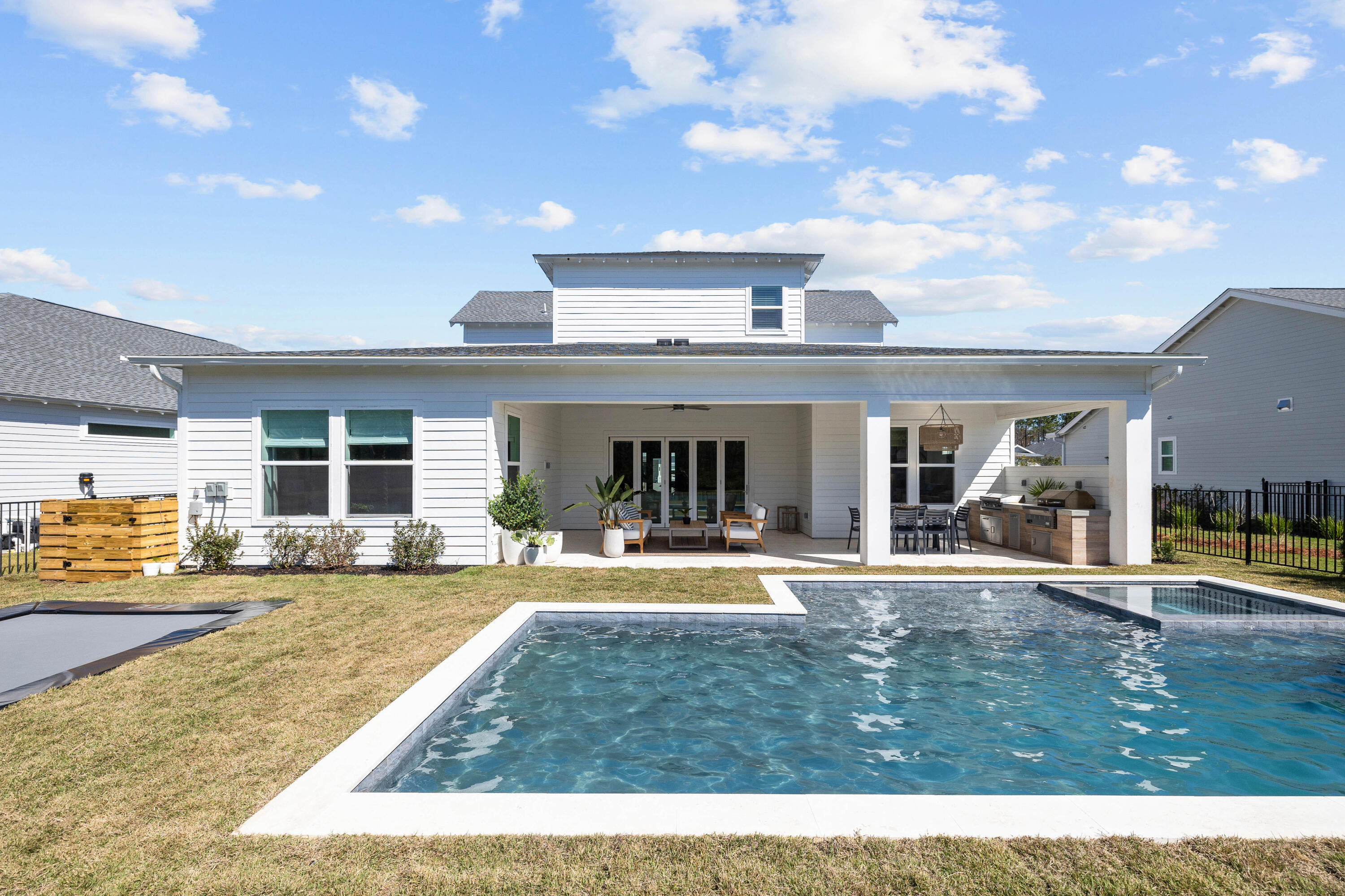 351 W Lafayette Road