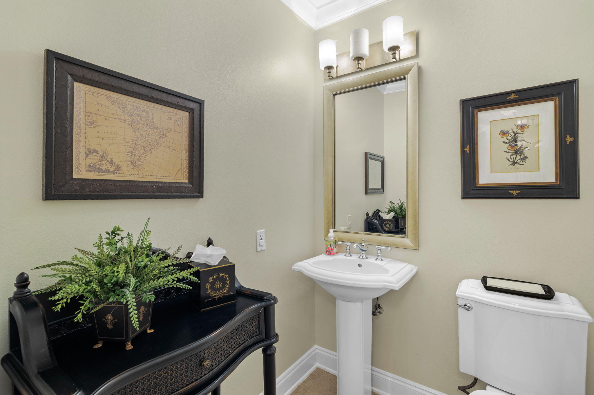 56 Blue Mountain Road, B104