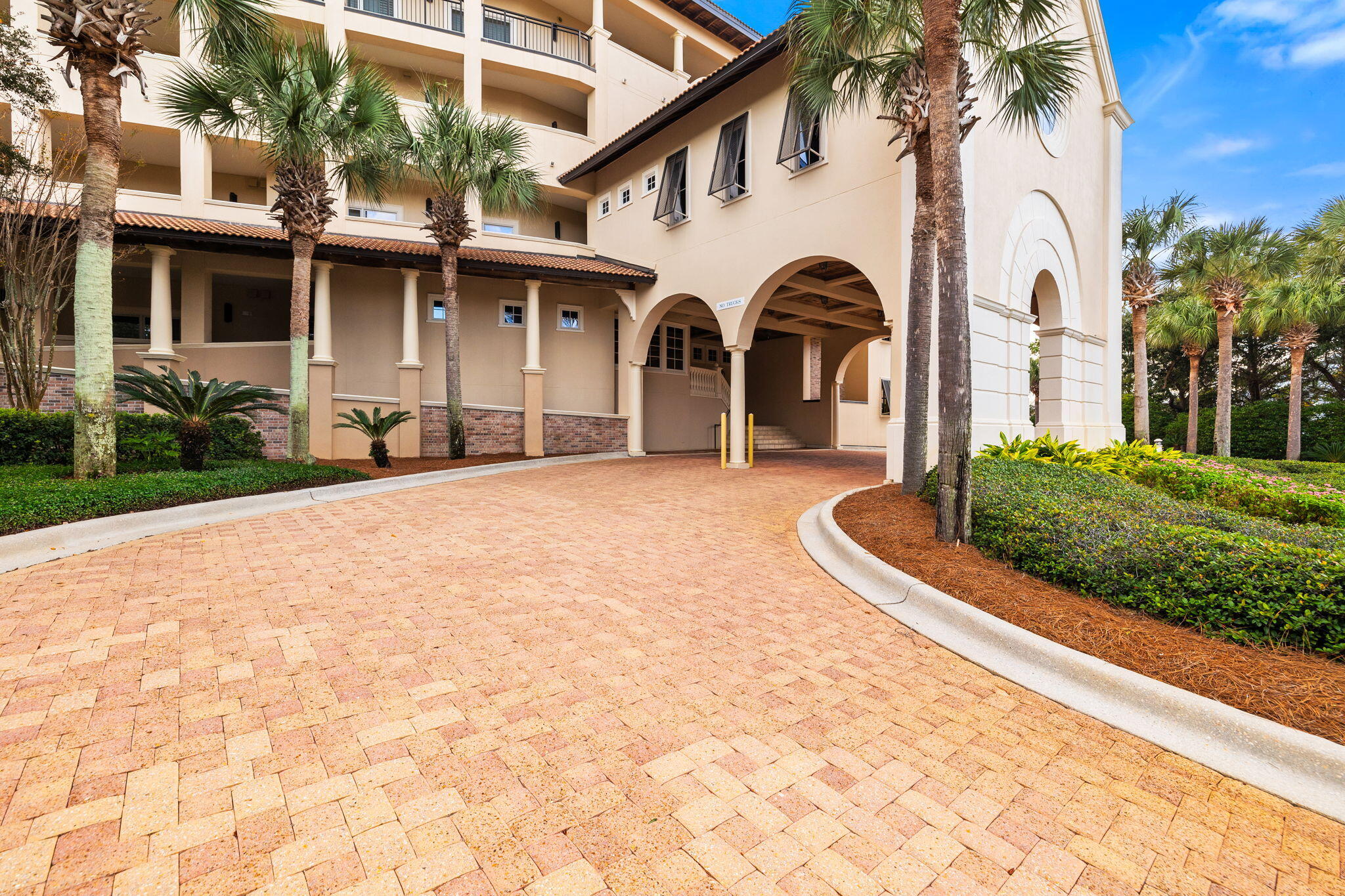 56 Blue Mountain Road, B104