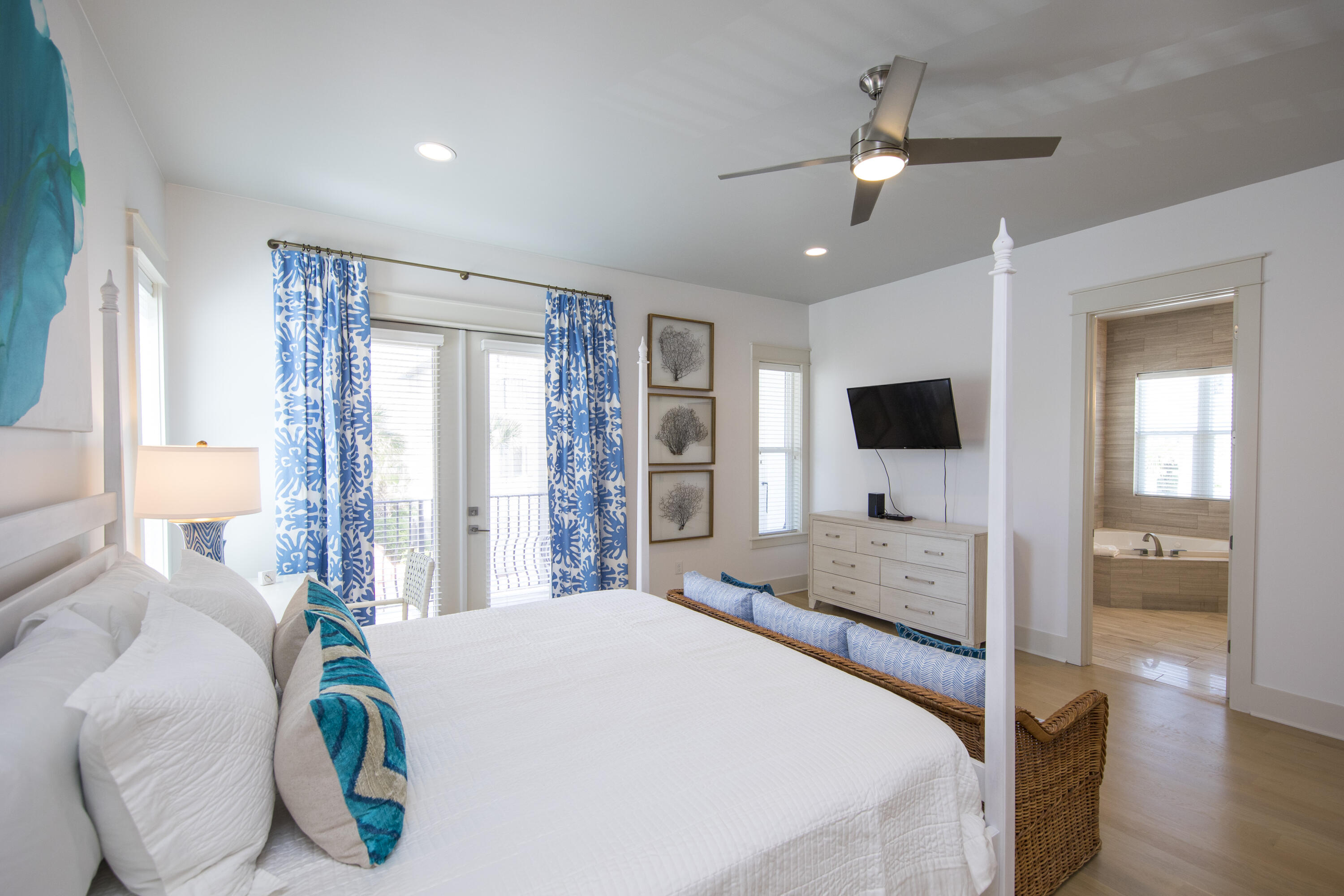 5055 W County Highway 30A, UNIT 1004