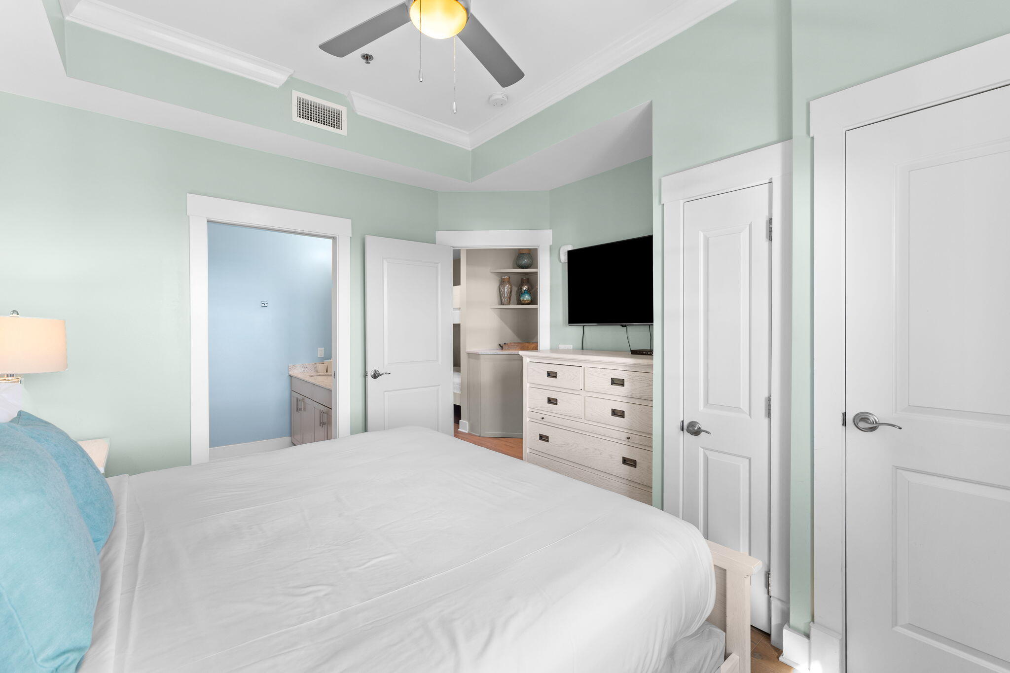 100 Matthew Boulevard, 308