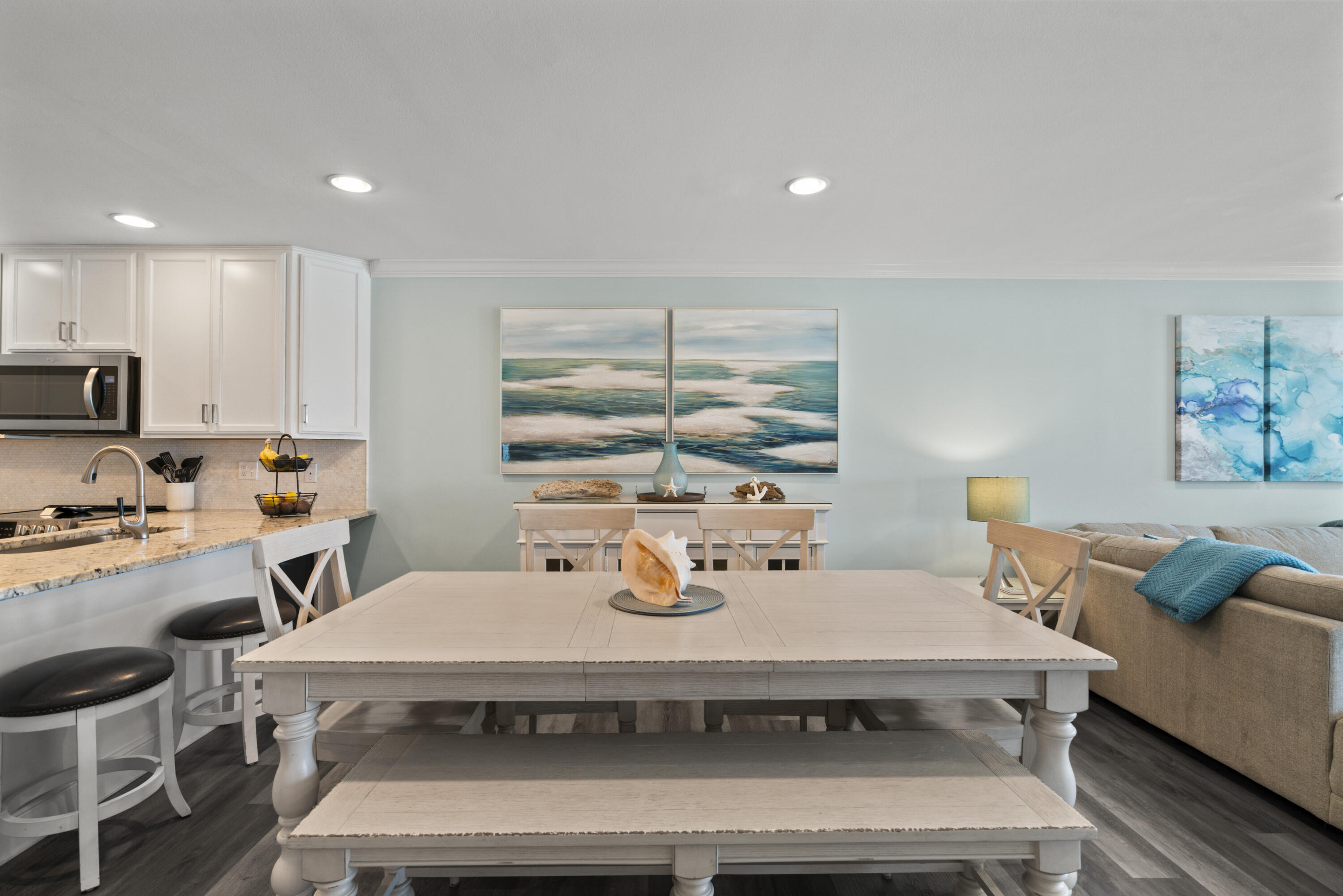 6015 W County Highway 30A, 203