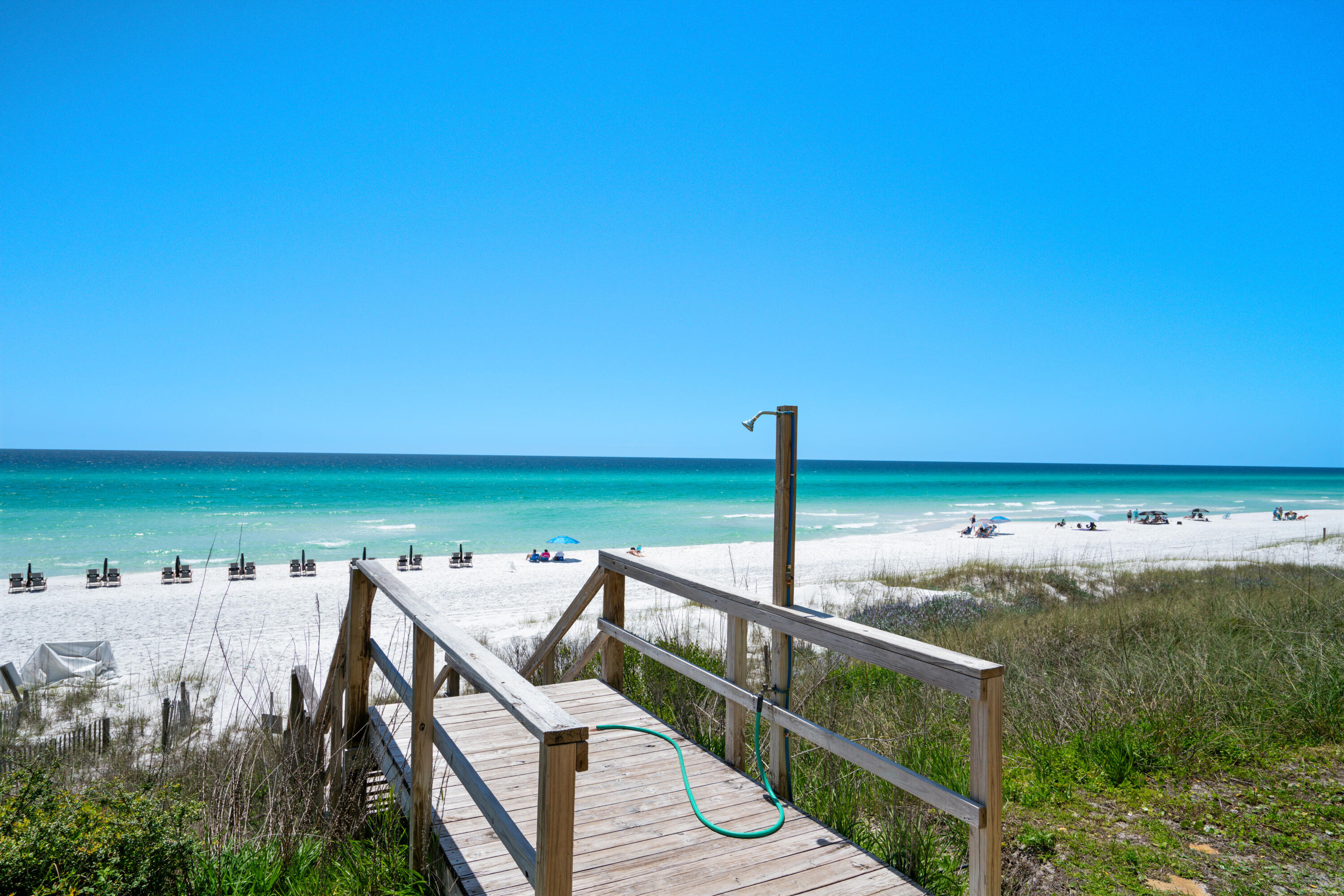 6015 W County Highway 30A, 203