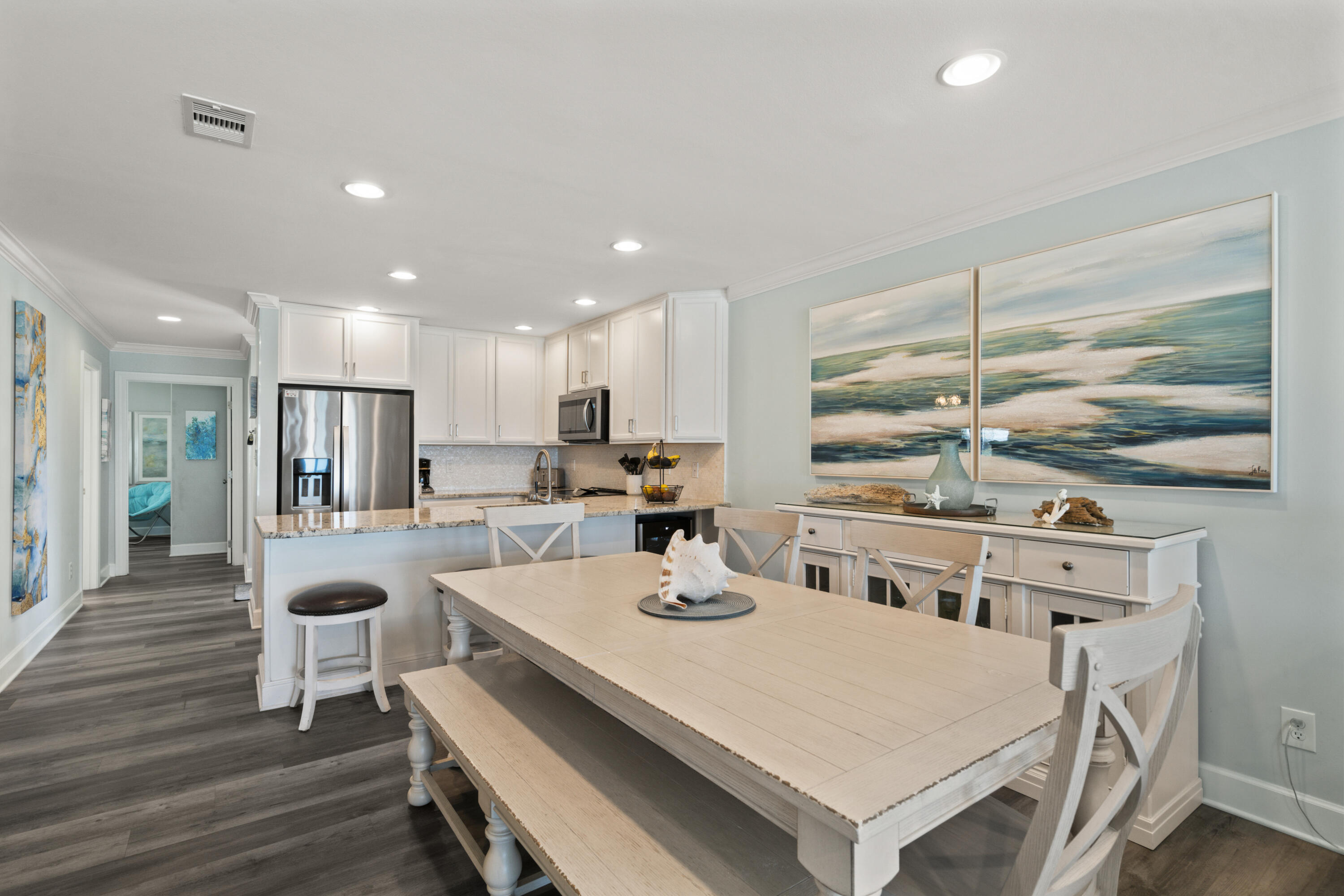 6015 W County Highway 30A, 203