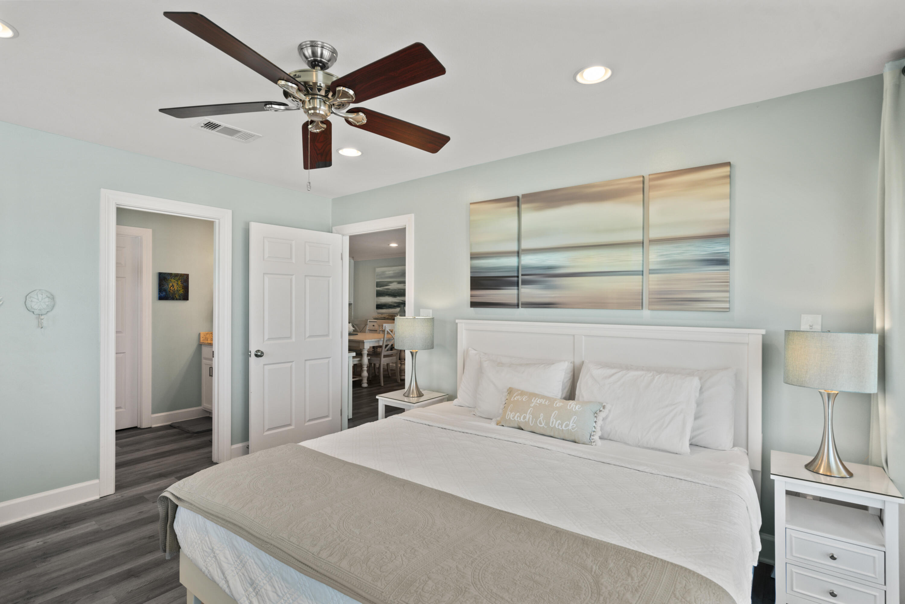 6015 W County Highway 30A, 203