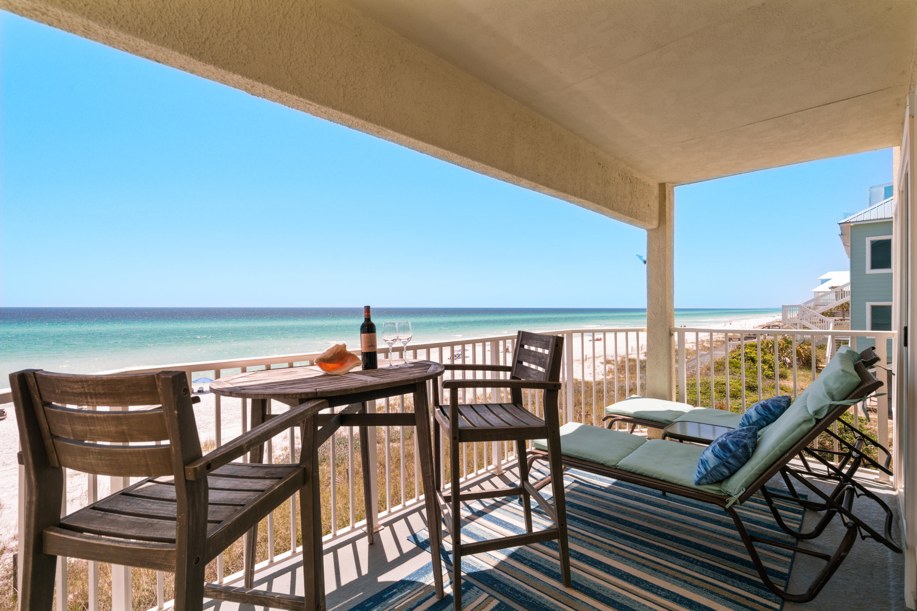 6015 W County Highway 30A, 203